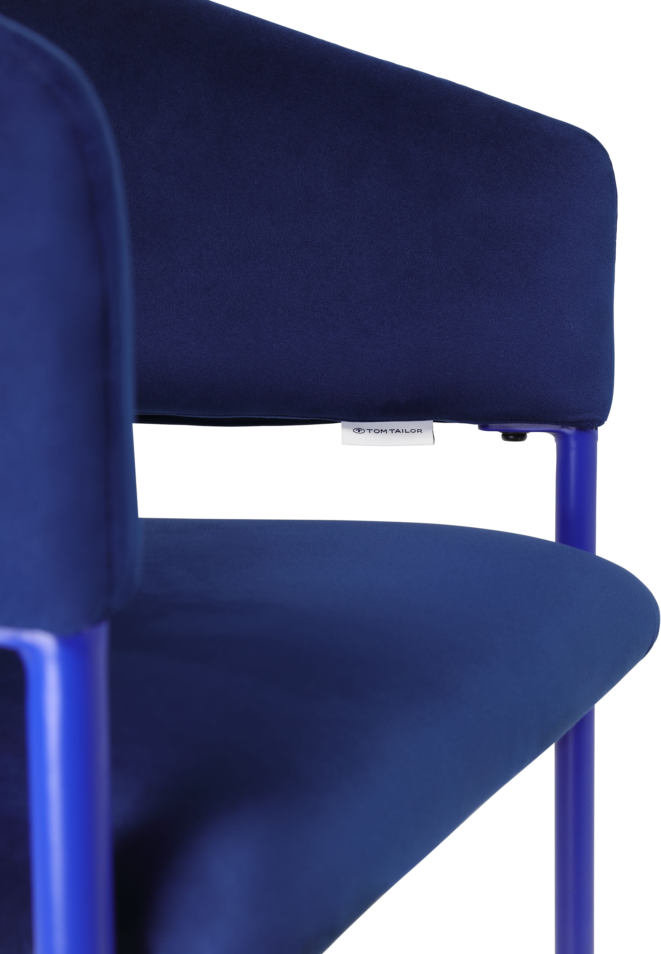 TOM TAILOR HOME Armlehnstuhl »EMBRACE ARMCHAIR«, (Set), 2 St., Samt, Esszimmerstuhl, mit Armlehnen, 4-Fussgestell, Rückenausschnitt