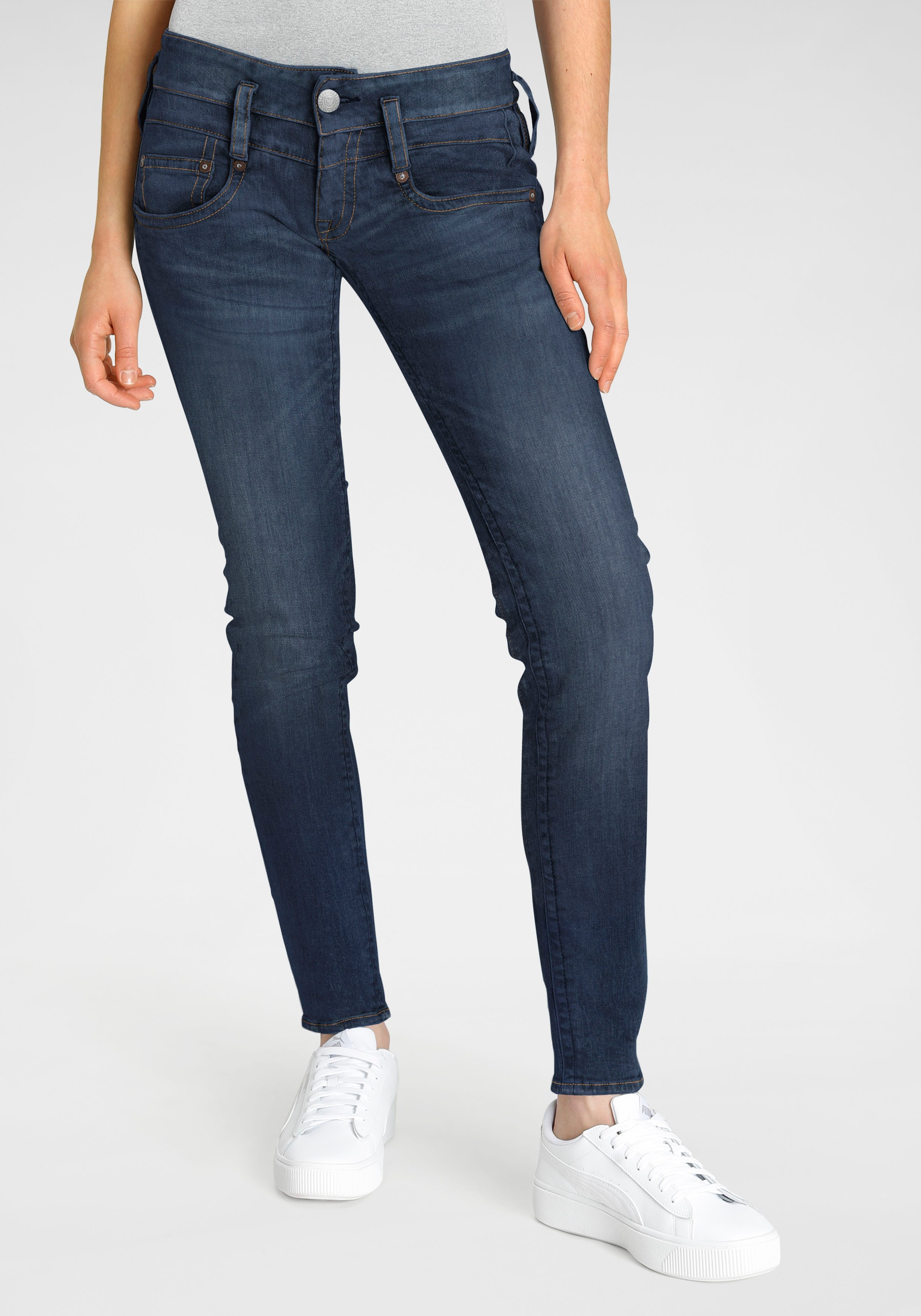 Image of Herrlicher Slim-fit-Jeans »PITCH SLIM ORGANIC DENIM CASHMERE TOUCH«, mit extra tiefen Taschen für einen unverkennbaren Blaustoff-Herrlicher-Look bei Ackermann Versand Schweiz