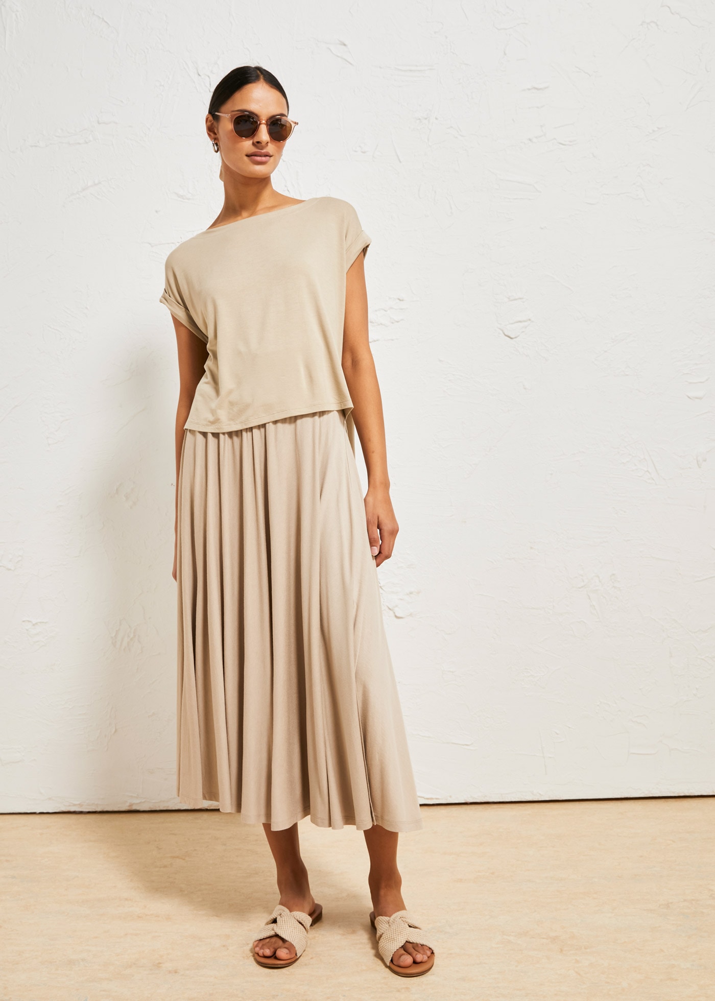 bonprix T-shirt oversize »Oversize-Shirt aus fliessender Viskose« oversize Passform, Kurzarm, für warme Tage, aus Viskose