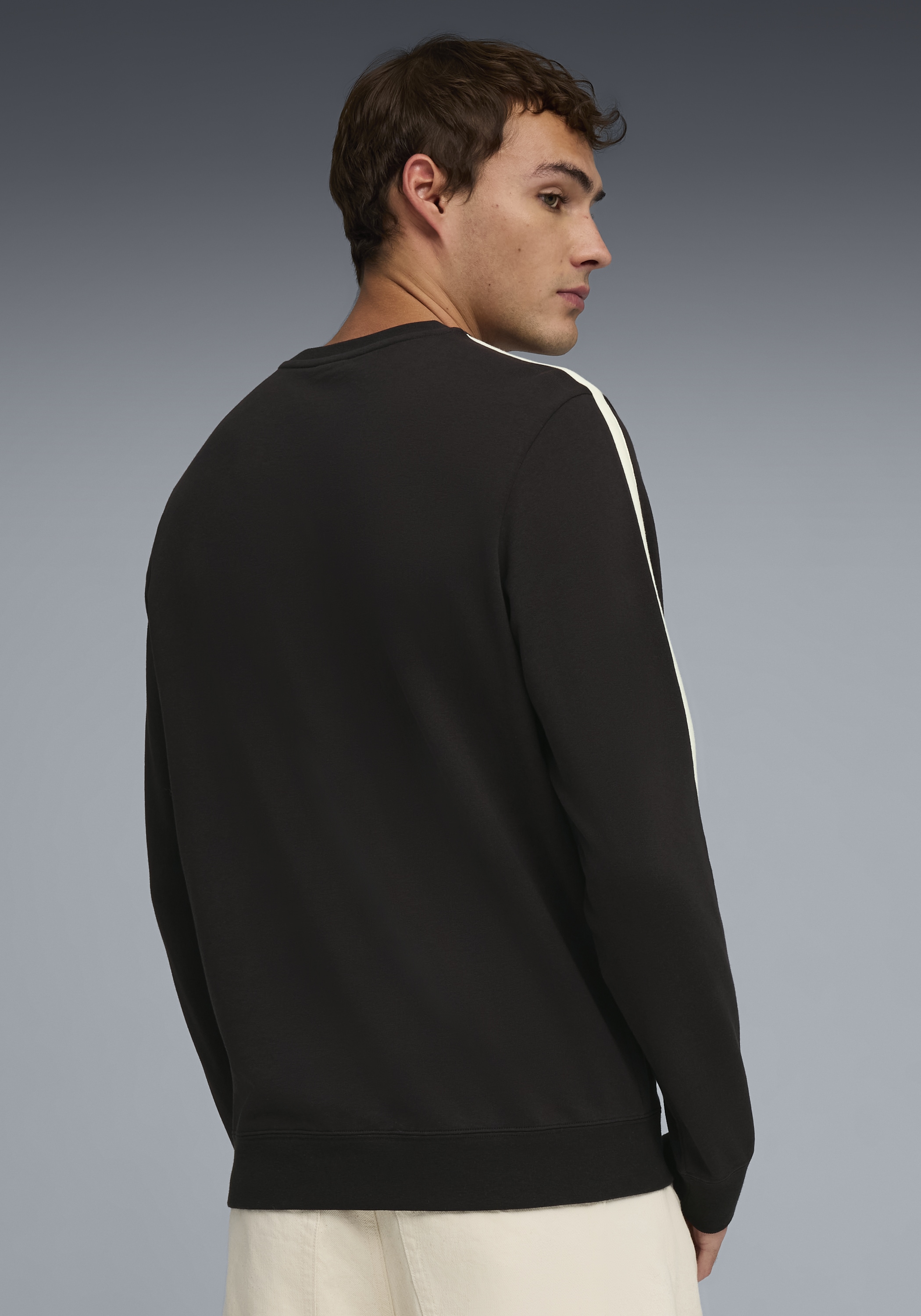 PUMA T-shirt à manches longues »ESS ELEVATED CREW TR« Regular Fit, Langarm, sportlicher Stil, Rundhalsausschnitt