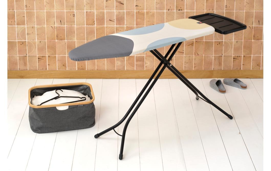Brabantia Planche à repasser »mit Dampfstationsablage 134401 Spring Bubbles«