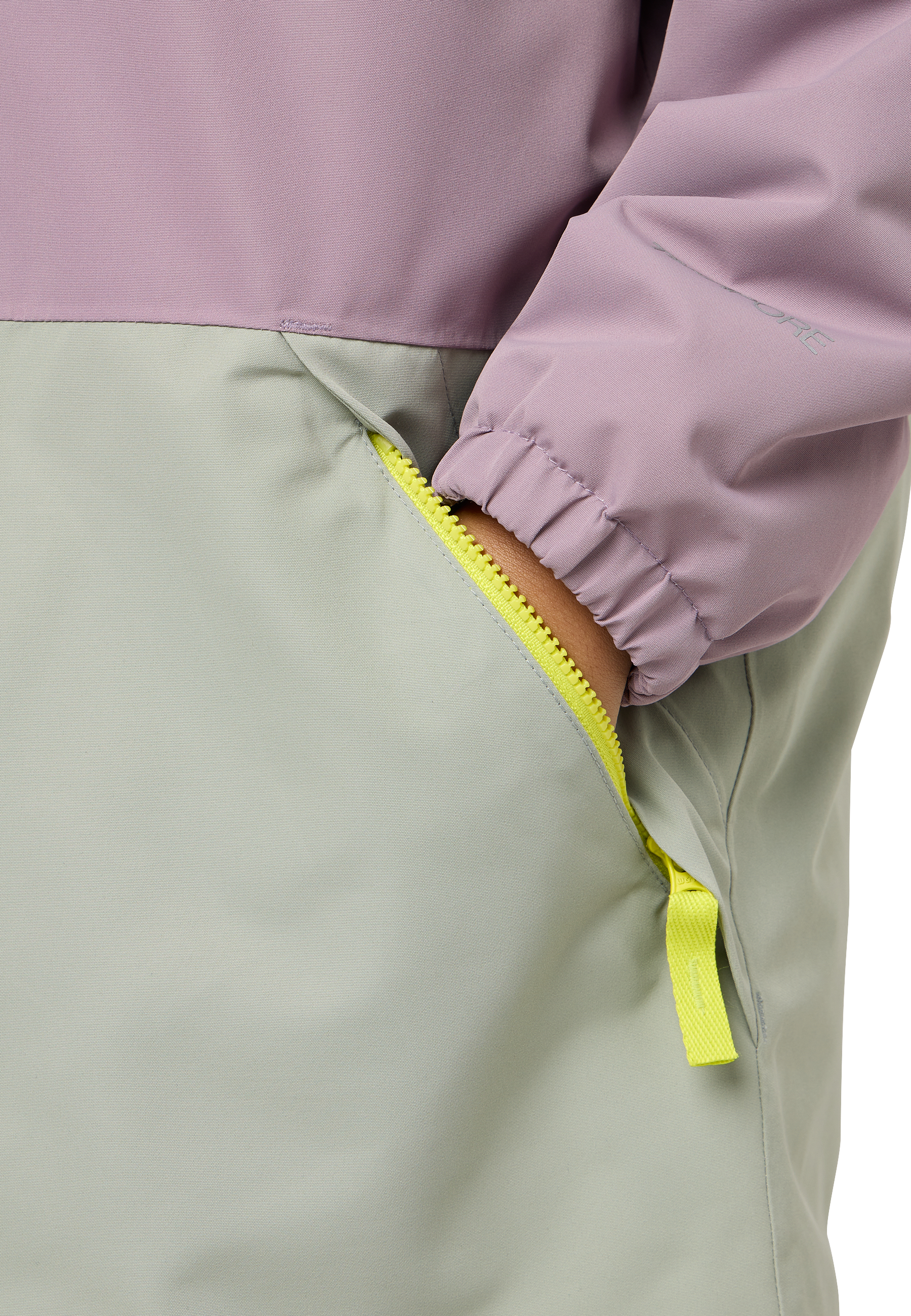 Jack Wolfskin Outdoorjacke »SNOWY DAYS JACKET K«, mit Kapuze, Winterjacke leicht,wetterfest und isolierend