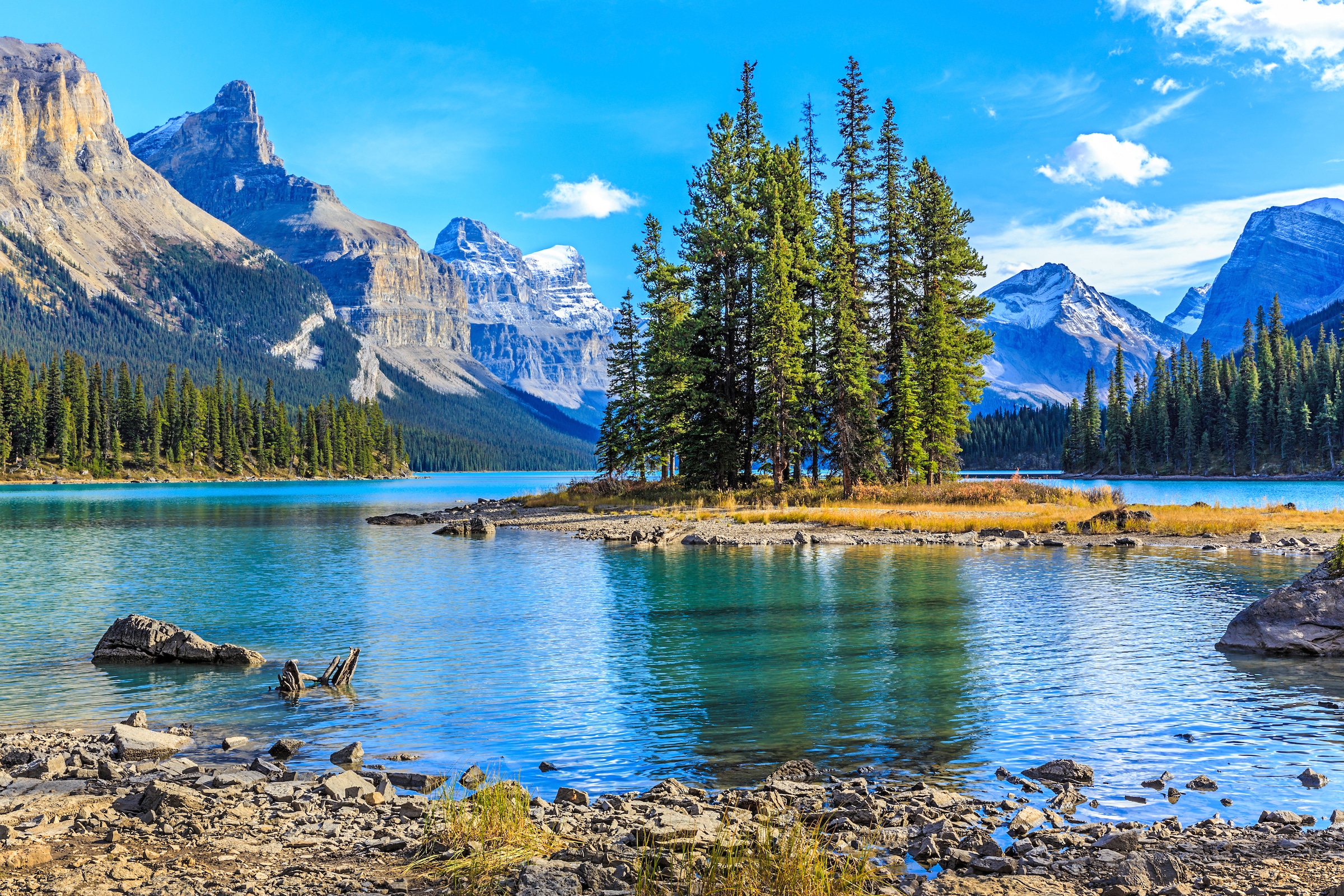 Image of Papermoon Fototapete "Spirit Island in Maligne Lake" glatt
