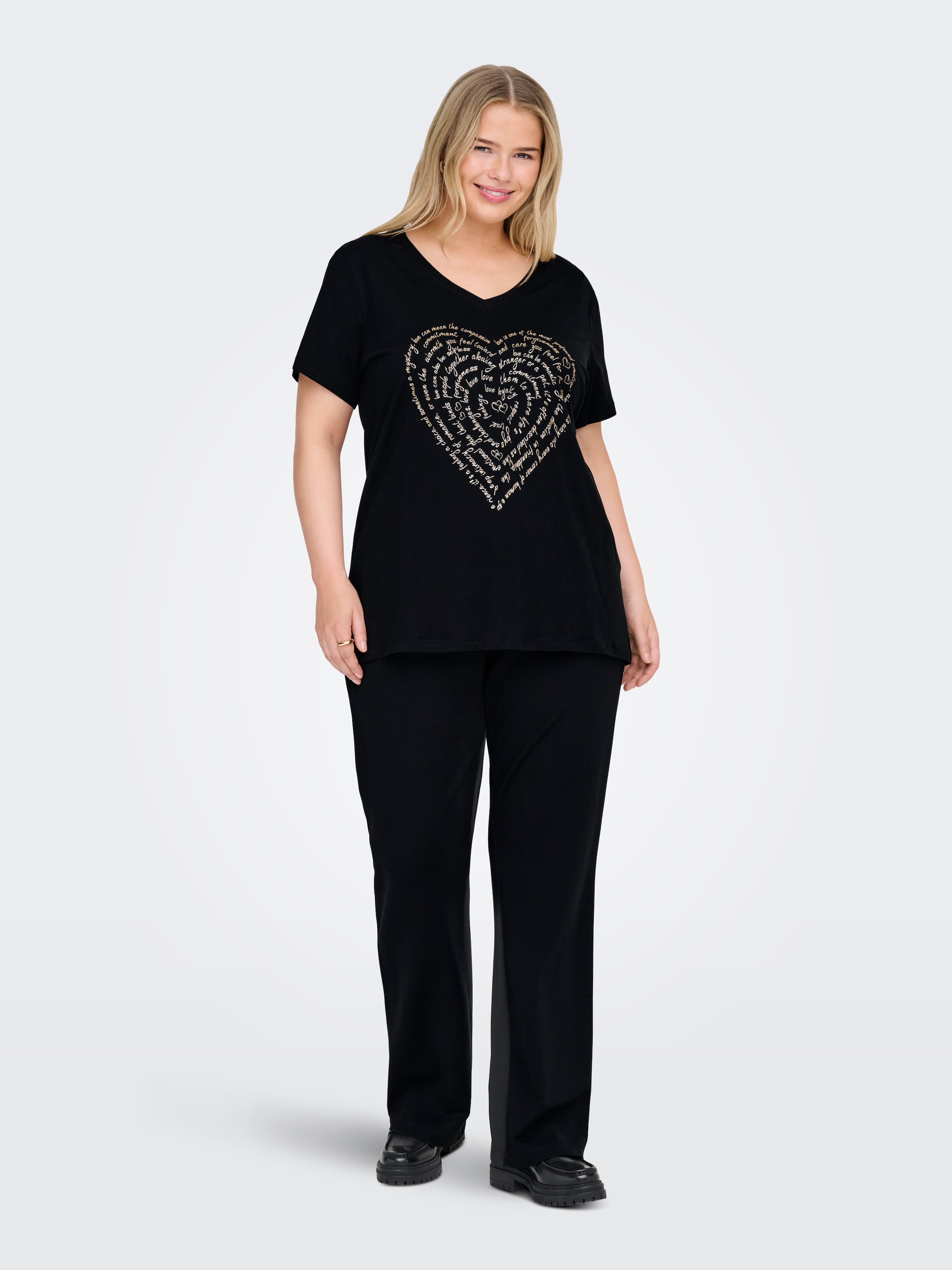 ONLY CARMAKOMA T-shirt à manches courtes »CARLYDIA LIFE SS V-NECK REG TEE JRS«
