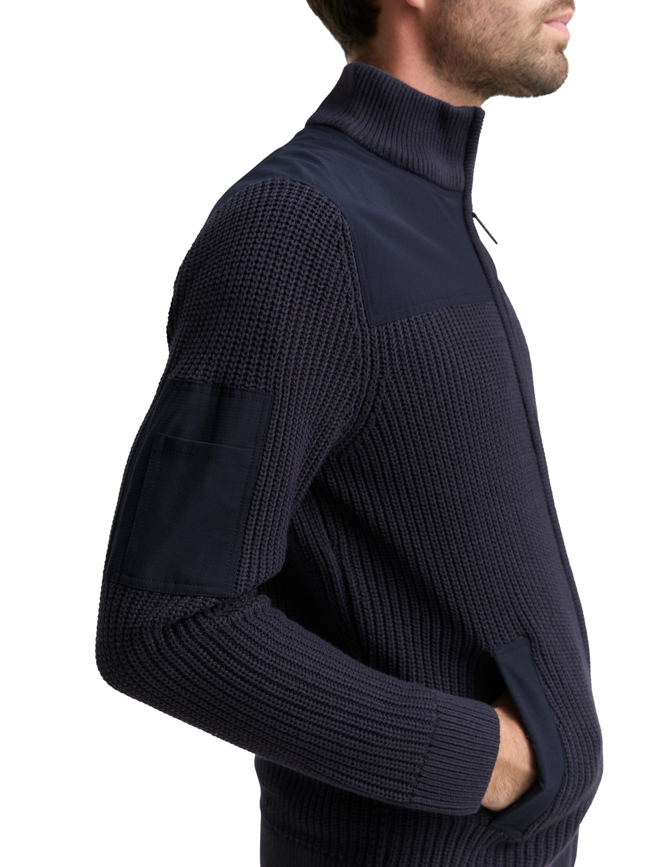 TOM TAILOR Veste en tricot mit Logo Stickerei