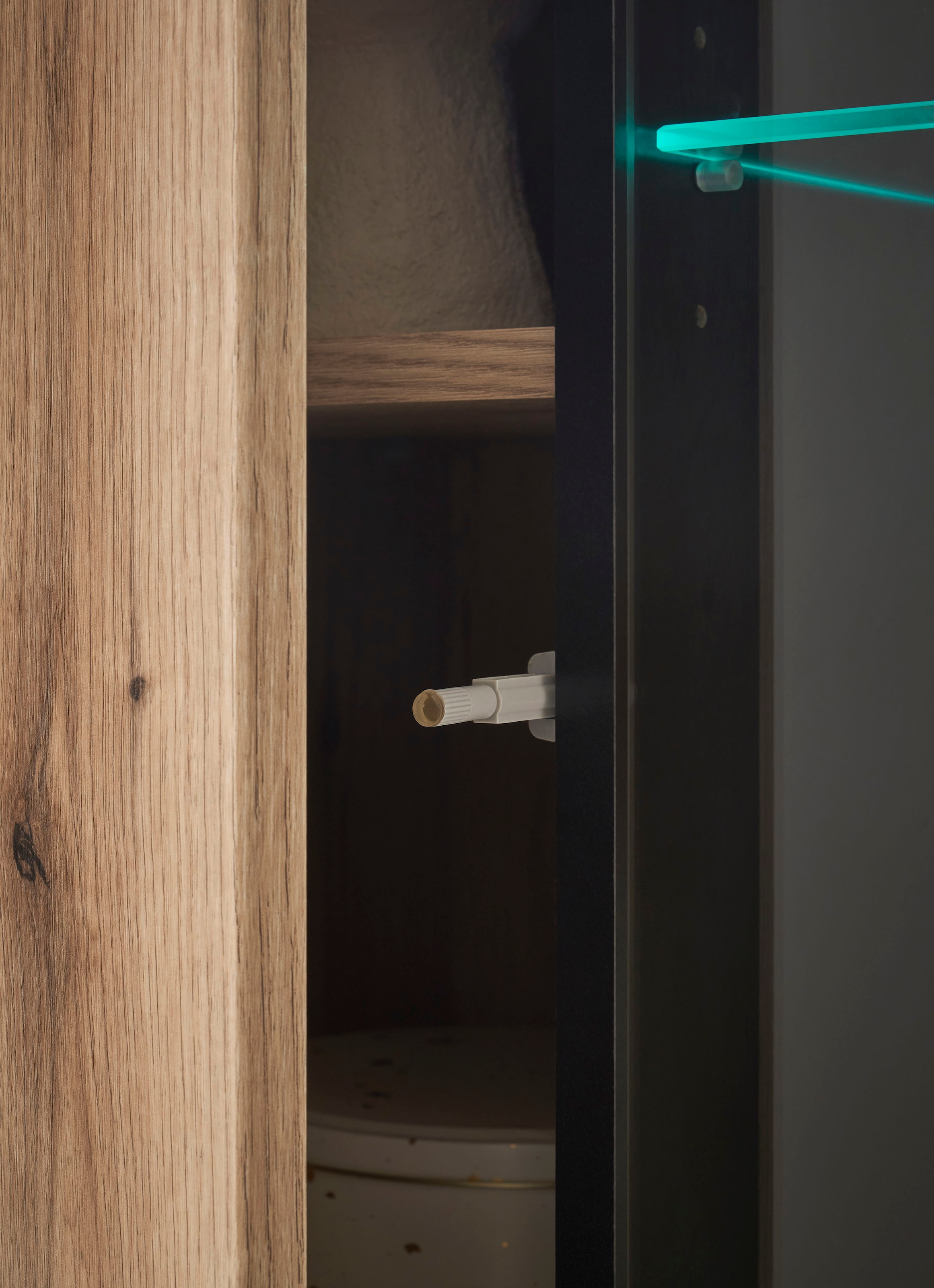 INOSIGN Wohnwand »Cantara, moderne Anbauwand, Wohnzimmer-Set, in Eiche Evoke oder Weiss«, (Set), enthält eine Vitrine, ein Lowboard und zwei Wandboards