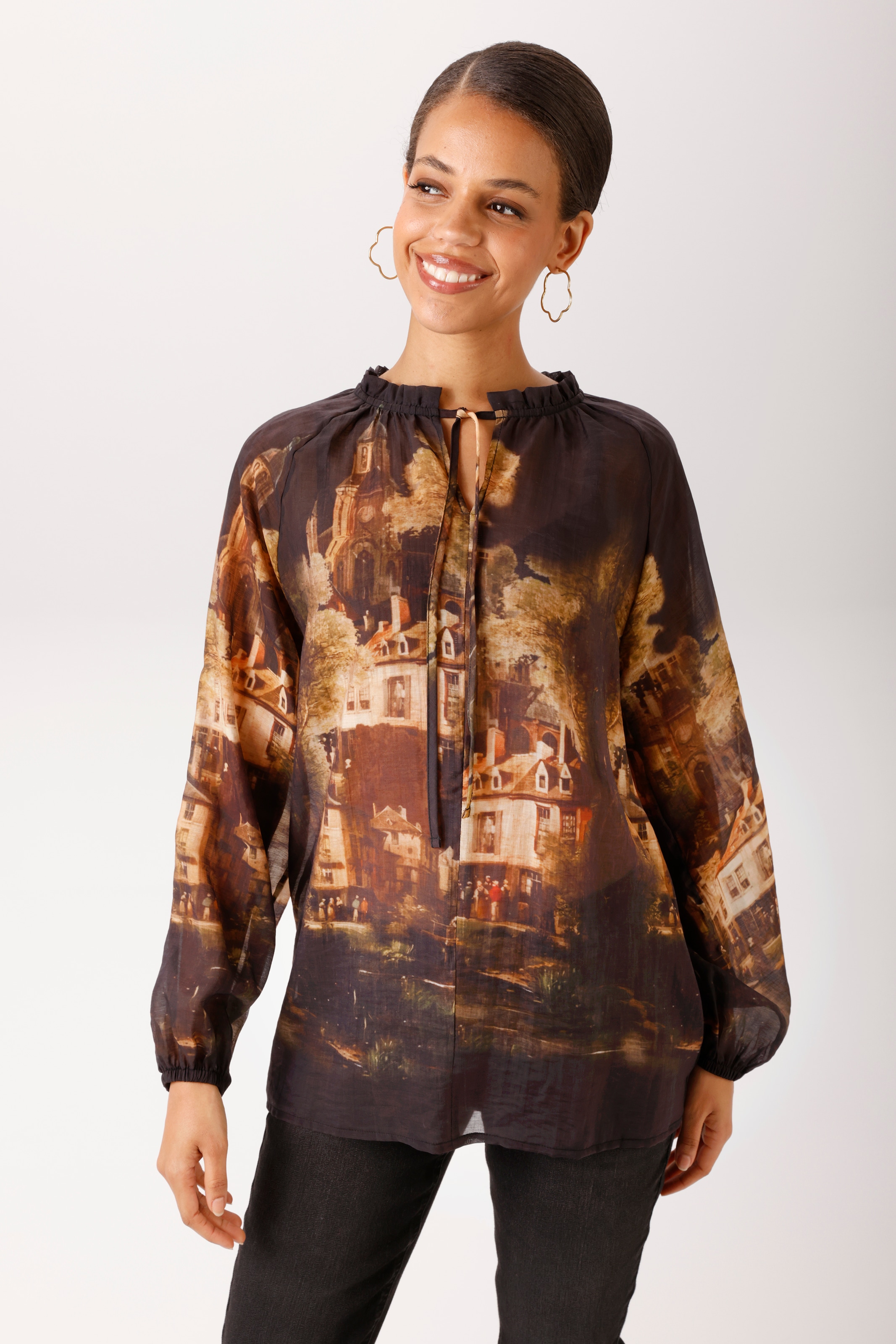Image of Aniston CASUAL Schlupfbluse mit nostalgischen Stadt-Bild bedruckt - NEUE KOLLEKTION