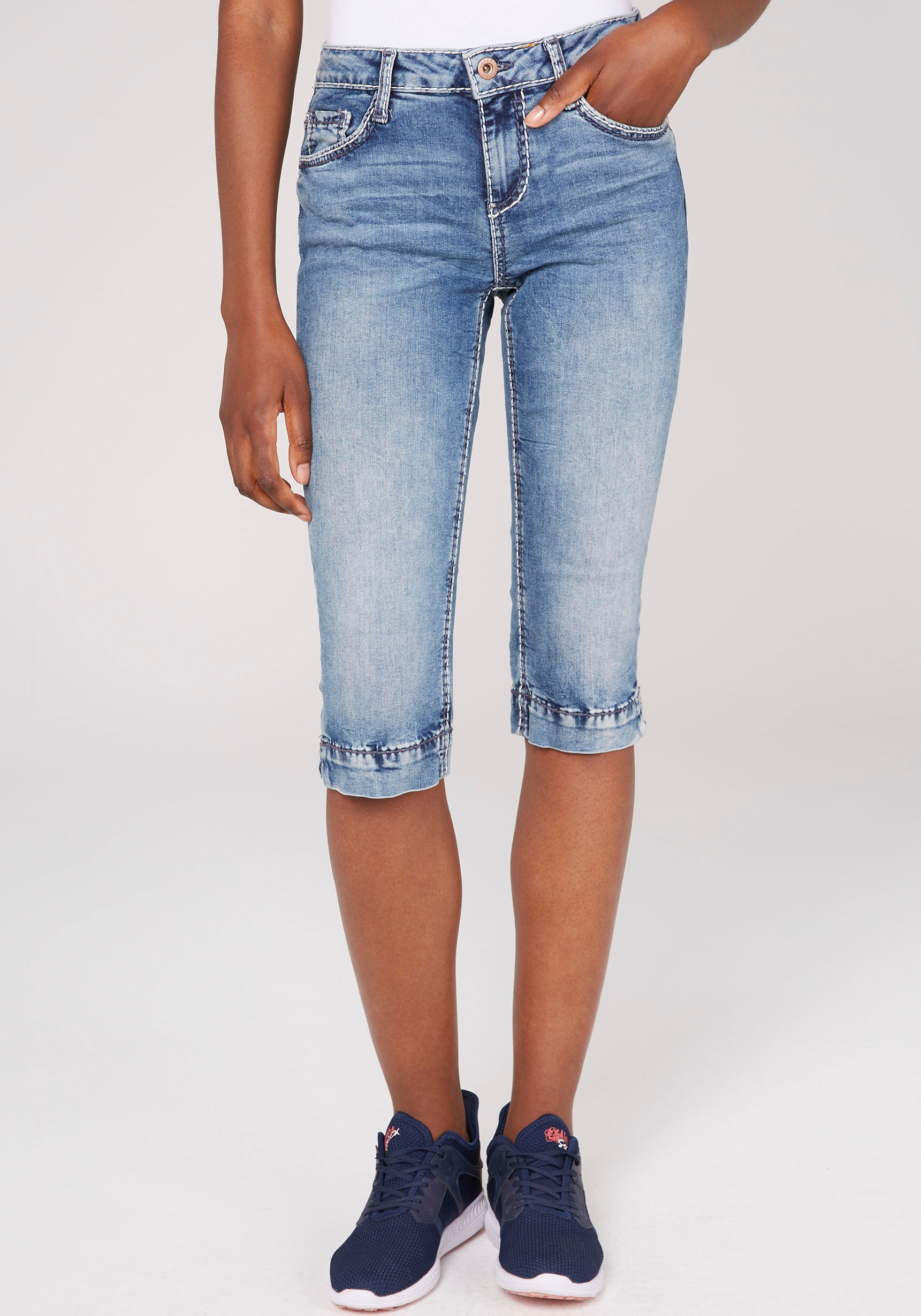 Image of SOCCX Caprijeans, mit modischer Waschung bei Ackermann Versand Schweiz