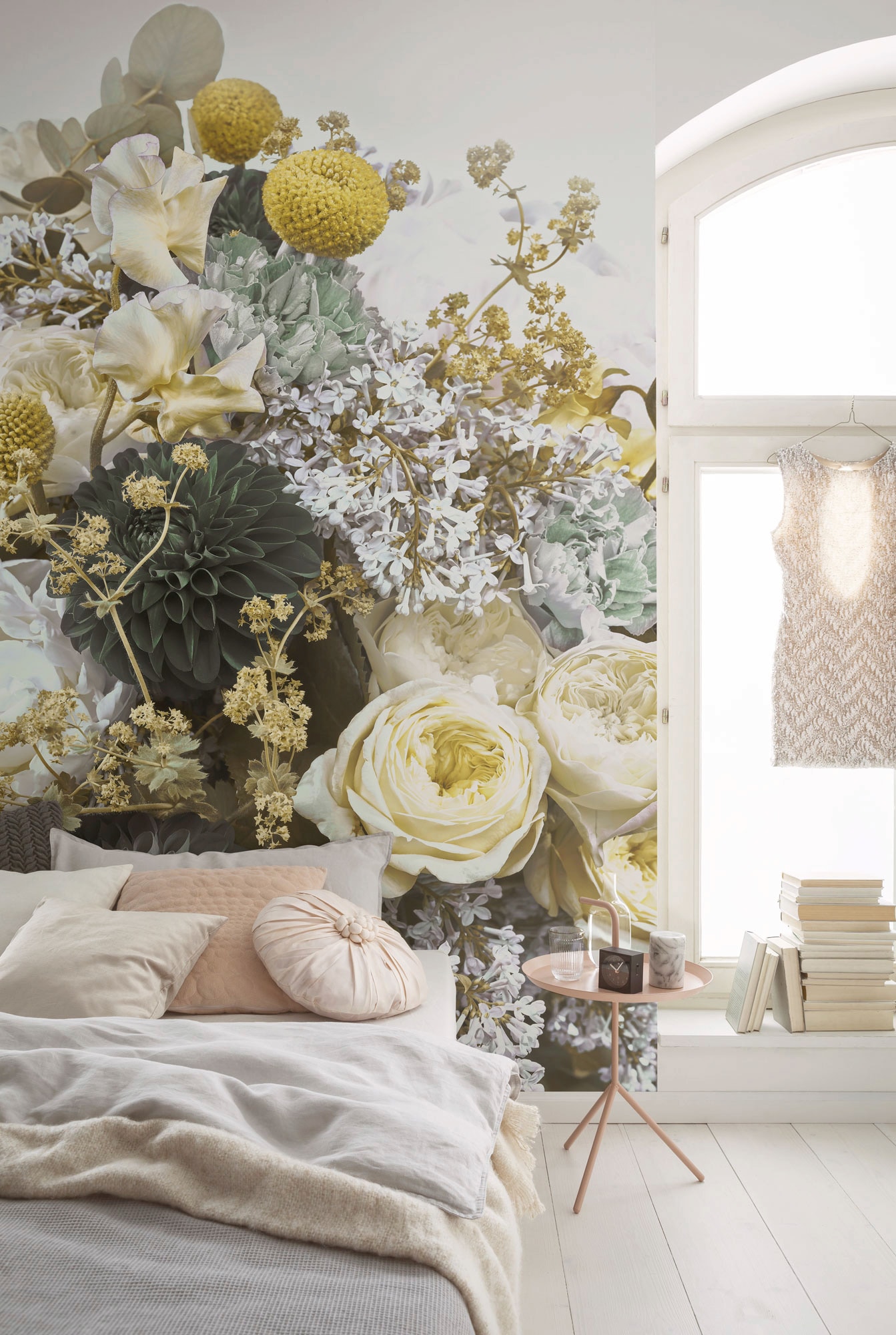 Komar Vliestapete »Digitaldruck Vlies - Gentle Bloom - Grösse 200 x 250 cm«, bedruckt, Wohnzimmer, Schlafzimmer