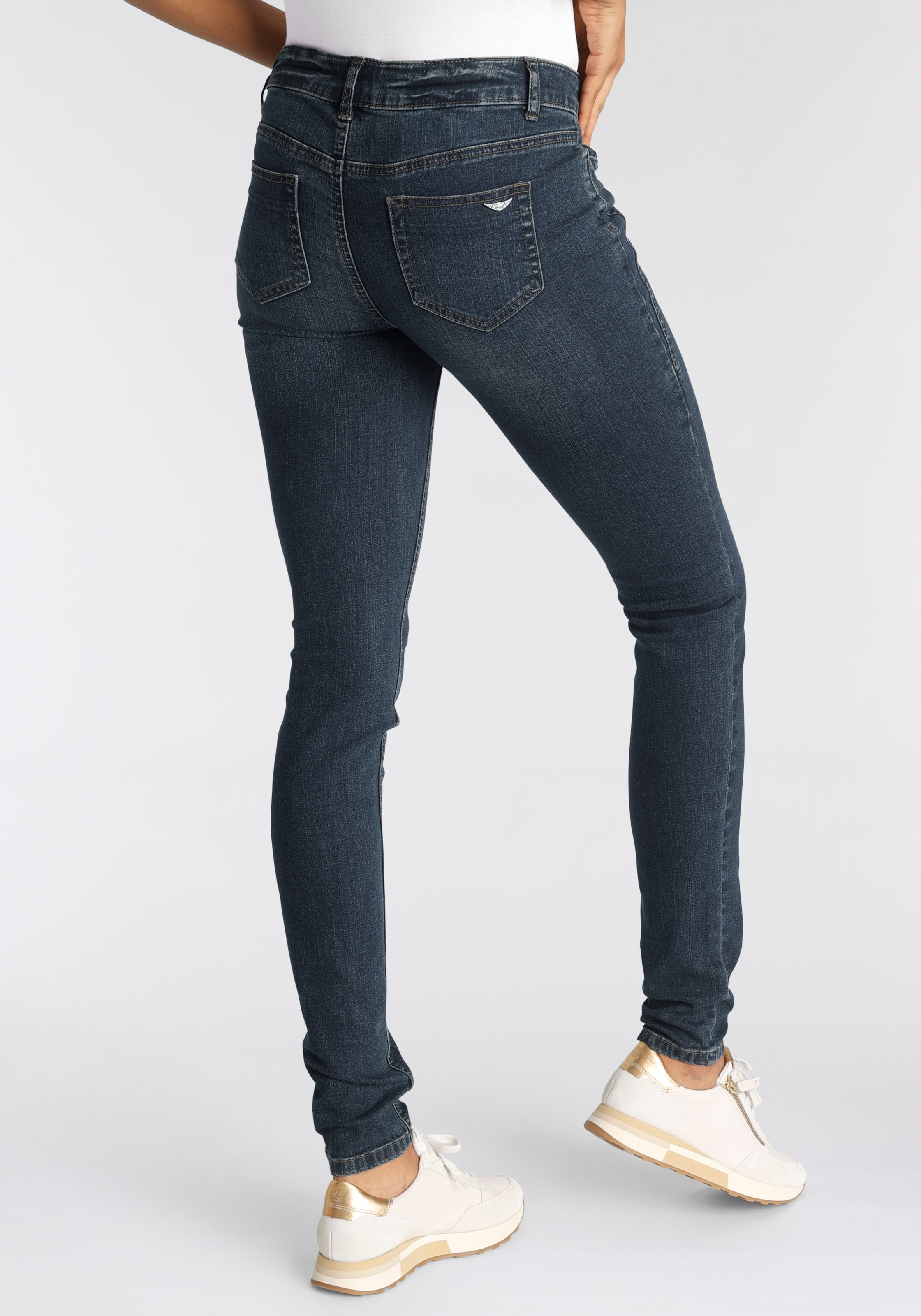 Arizona Skinny-fit-Jeans »mit Keileinsätzen«, Low Waist
