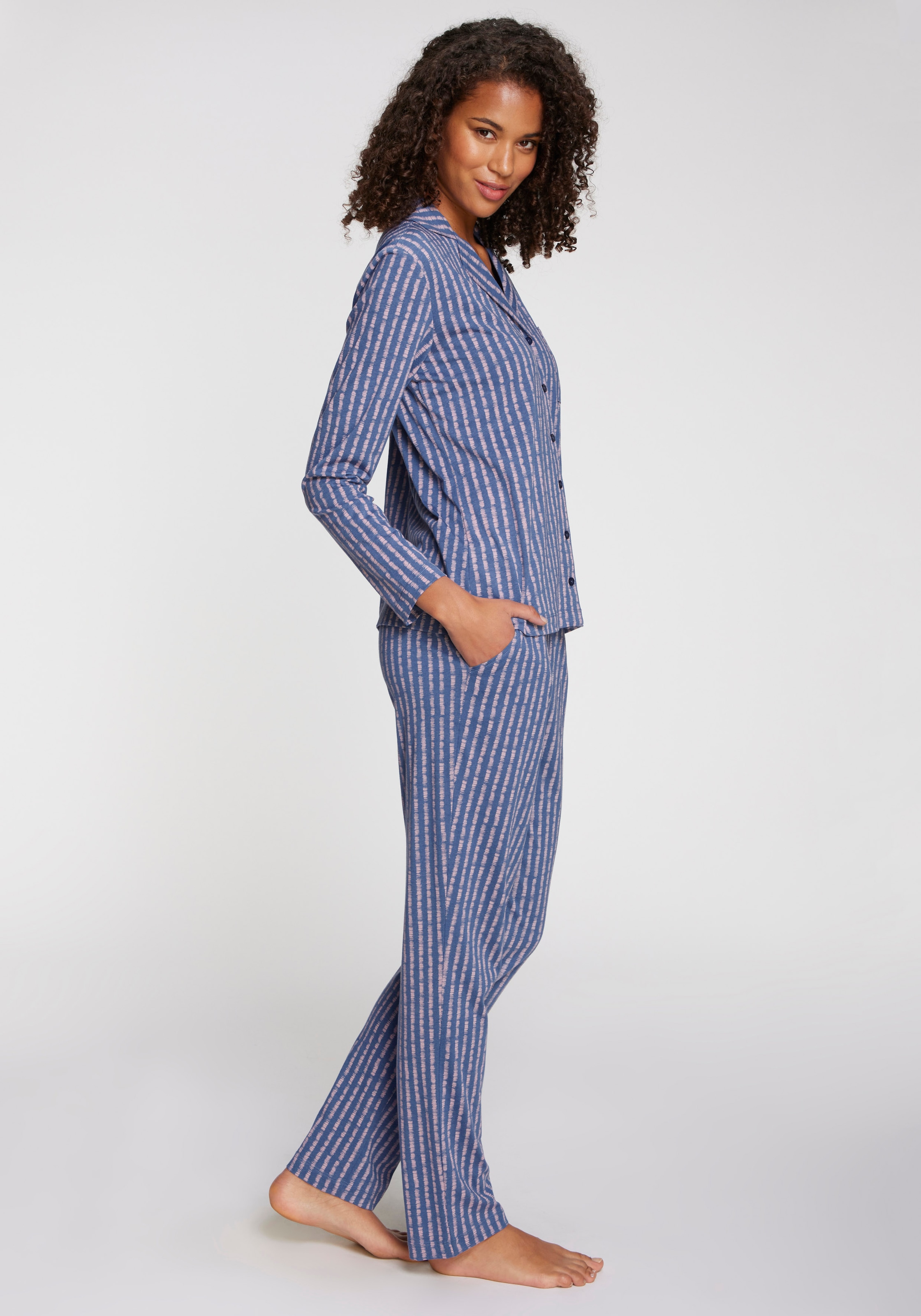 Vivance Dreams Pyjamaoberteil, mit schönem Allover-Muster
