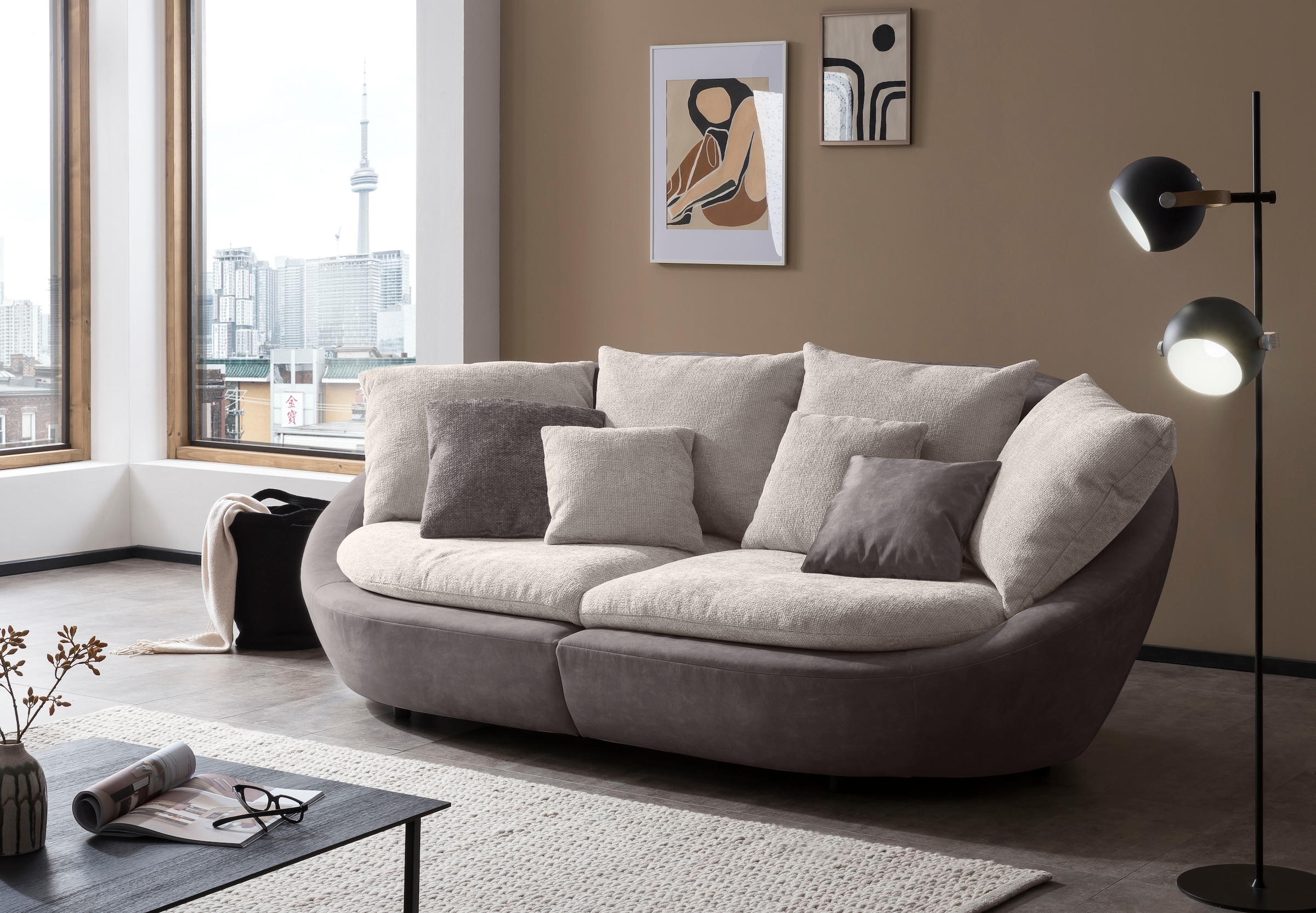 TRENDMANUFAKTUR Big-Sofa »Maui, inklusive 4 Rückenkissen und 2 Zierkissen, Designersofa« Organische Form, Sofa frei im Raum stellbar, moderne Optik