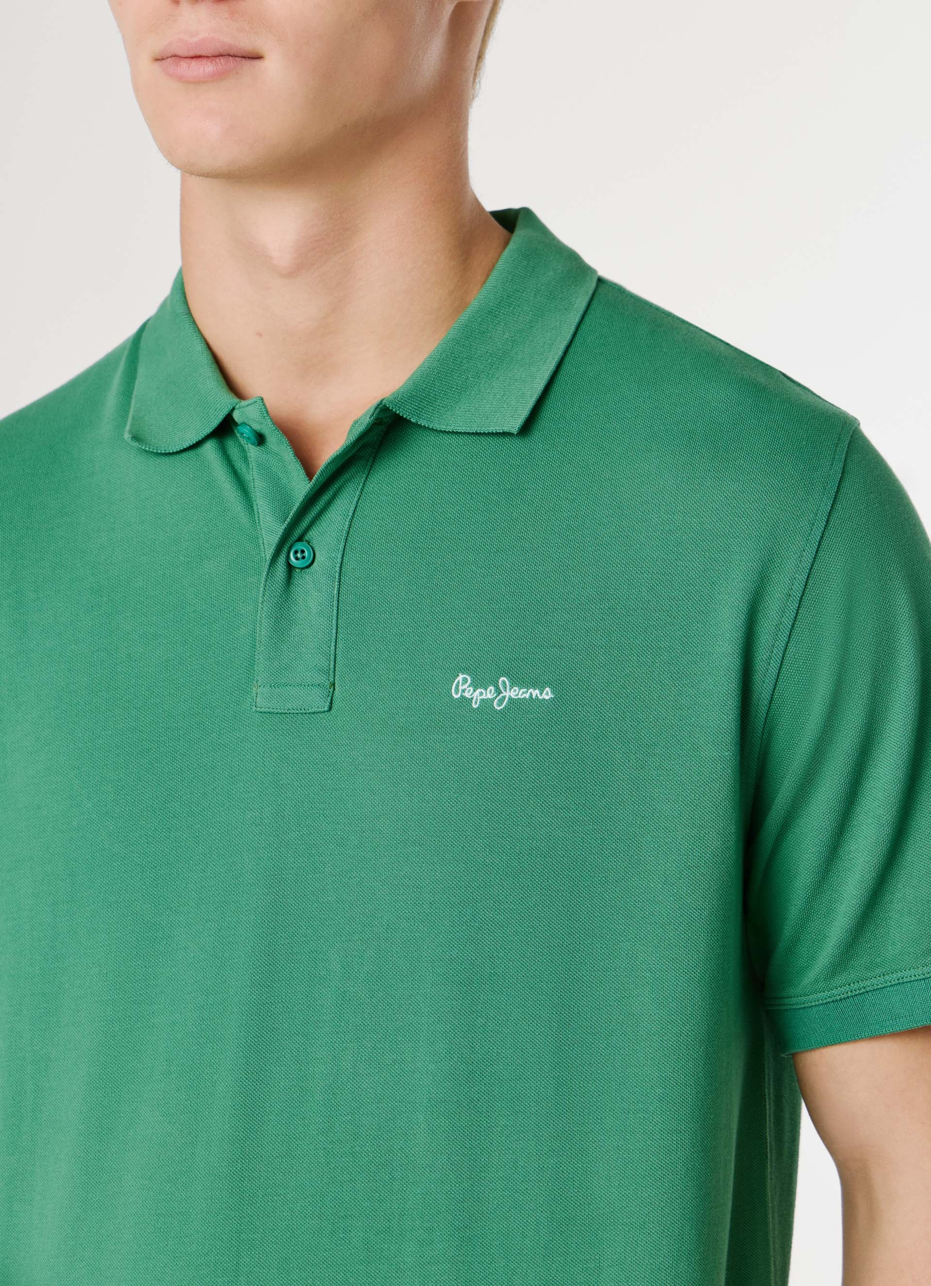 Pepe Jeans Polo »OSCAR« aus Baumwoll-Piqué, mit Logostickerei