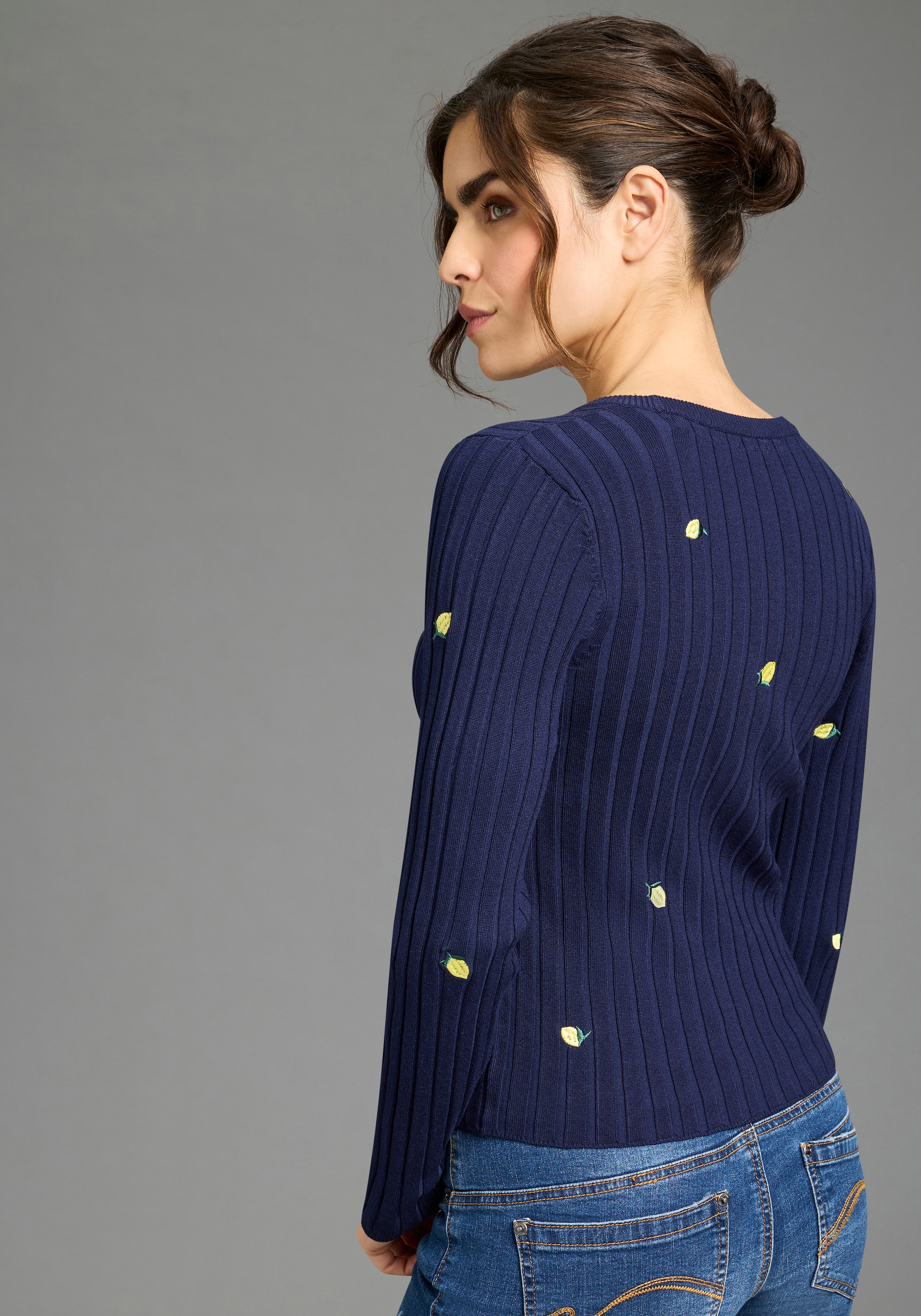 KangaROOS Strickjacke aus Rippstrick mit Stickerei