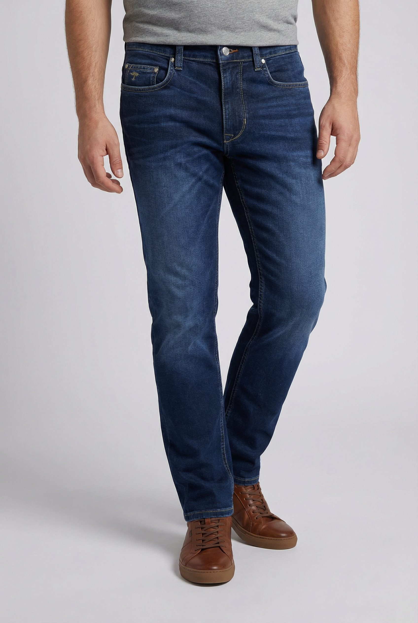 FYNCH-HATTON Tapered-fit-Jeans Regular Fit, mit Eingrifftaschen, Gesässtaschen und Coinpocket