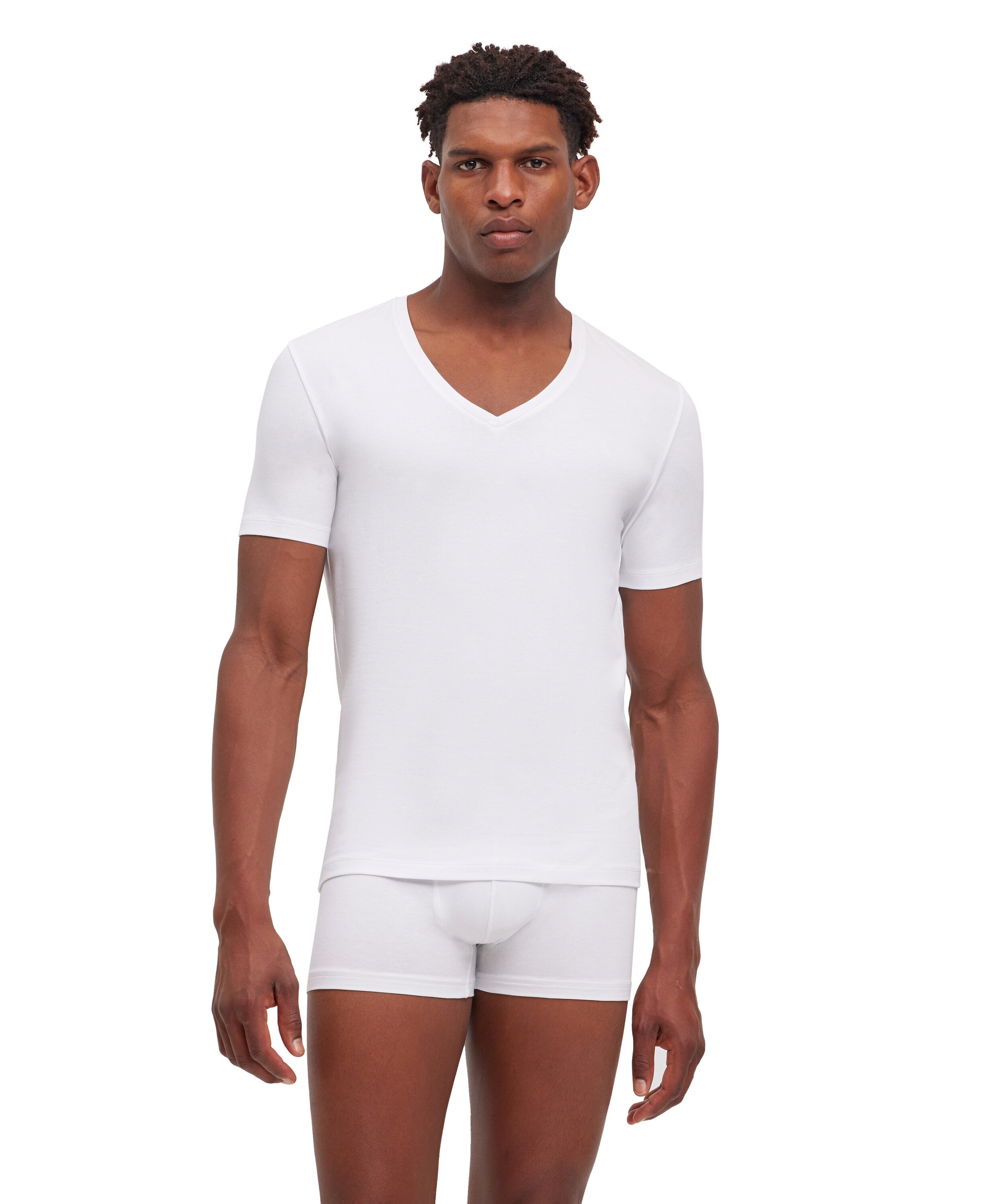 Image of FALKE T-Shirt "Daily Comfort" tiefer V-Ausschnitt, kurzarm, Cotton-Mix, slim fit