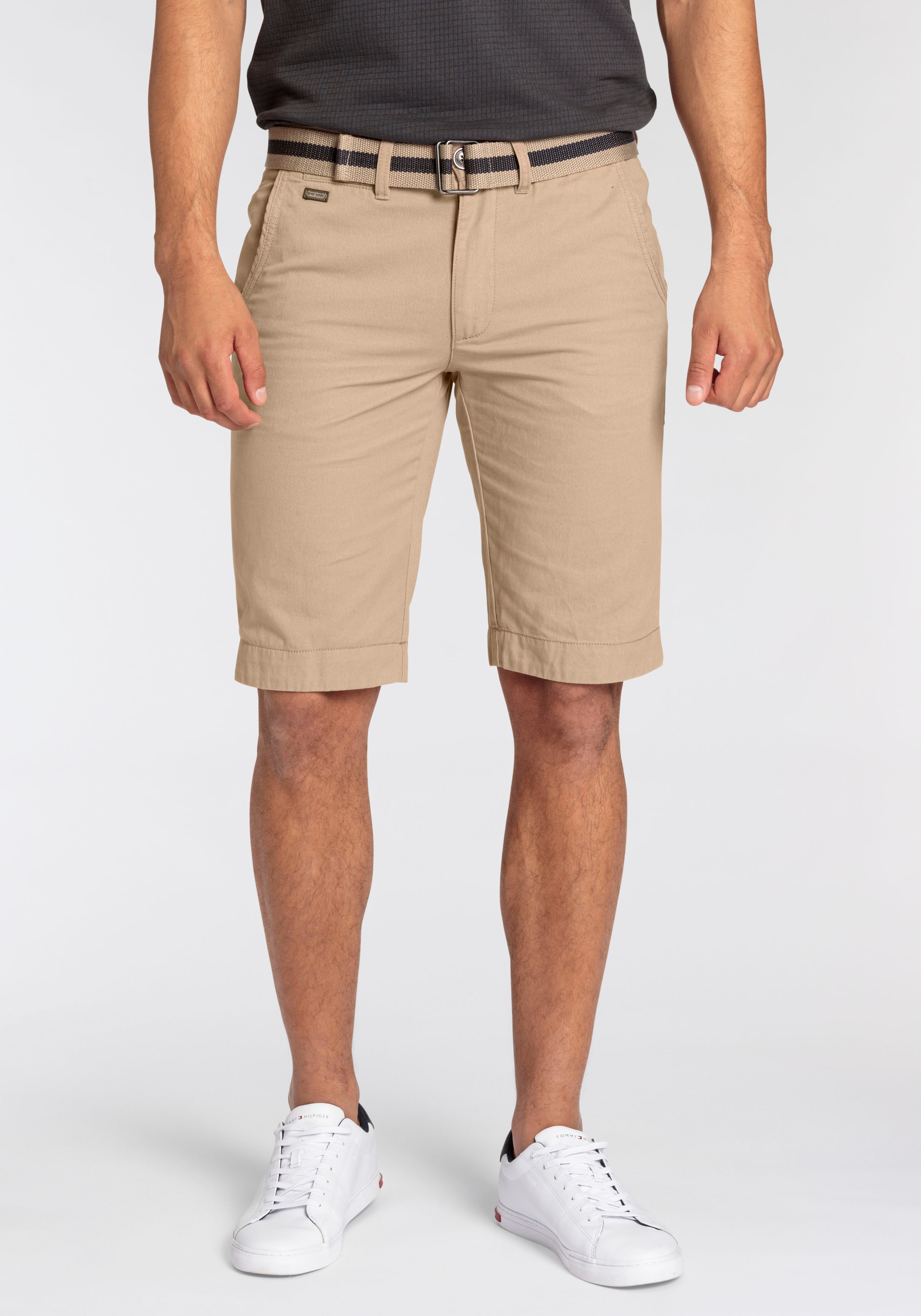 Image of Bruno Banani Chinoshorts "inkl. Gürtel – moderner Sommer‑Essential" Dein perfekter Look: clean, maskulin, vielseitig