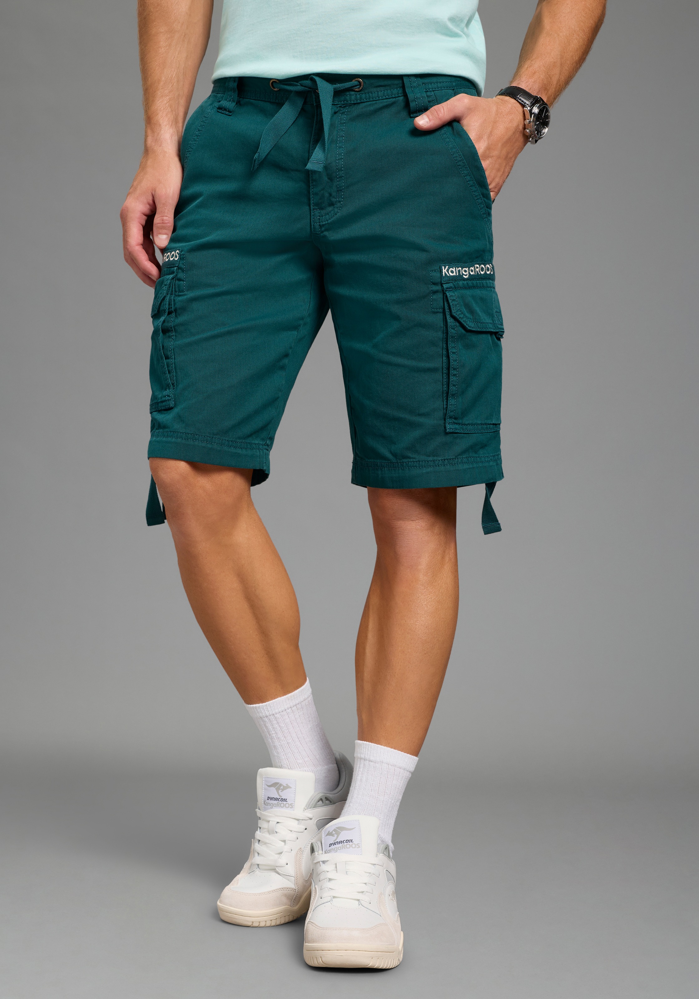 Image of KangaROOS Cargoshorts gerade geschnitten, mit Bindeband am Beinabschluss und Bund