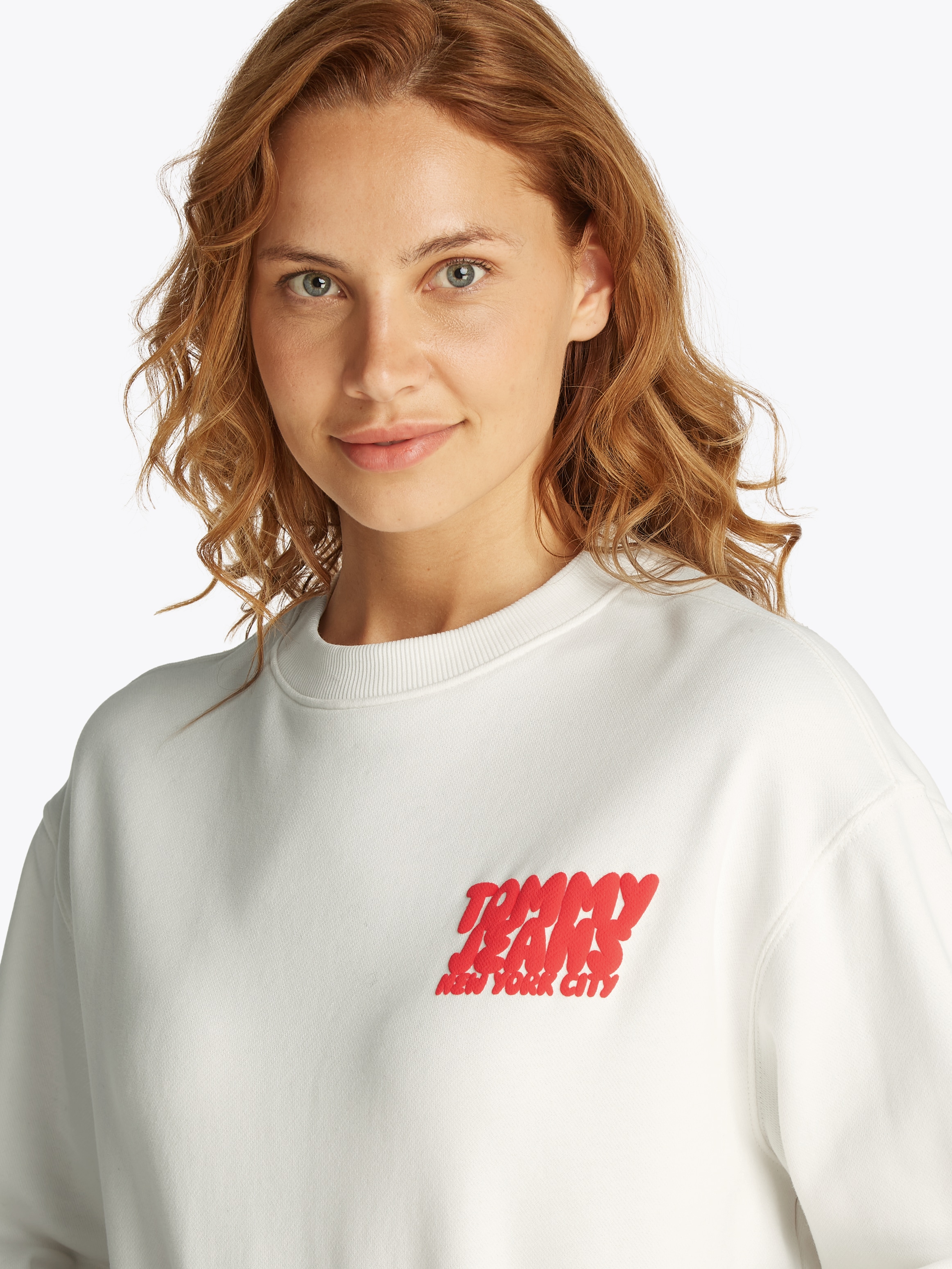 Tommy Jeans Sweatshirt »TJW RLX CRP TJ BUBBLE CREW«, mit grossem Logodruck auf dem Rücken