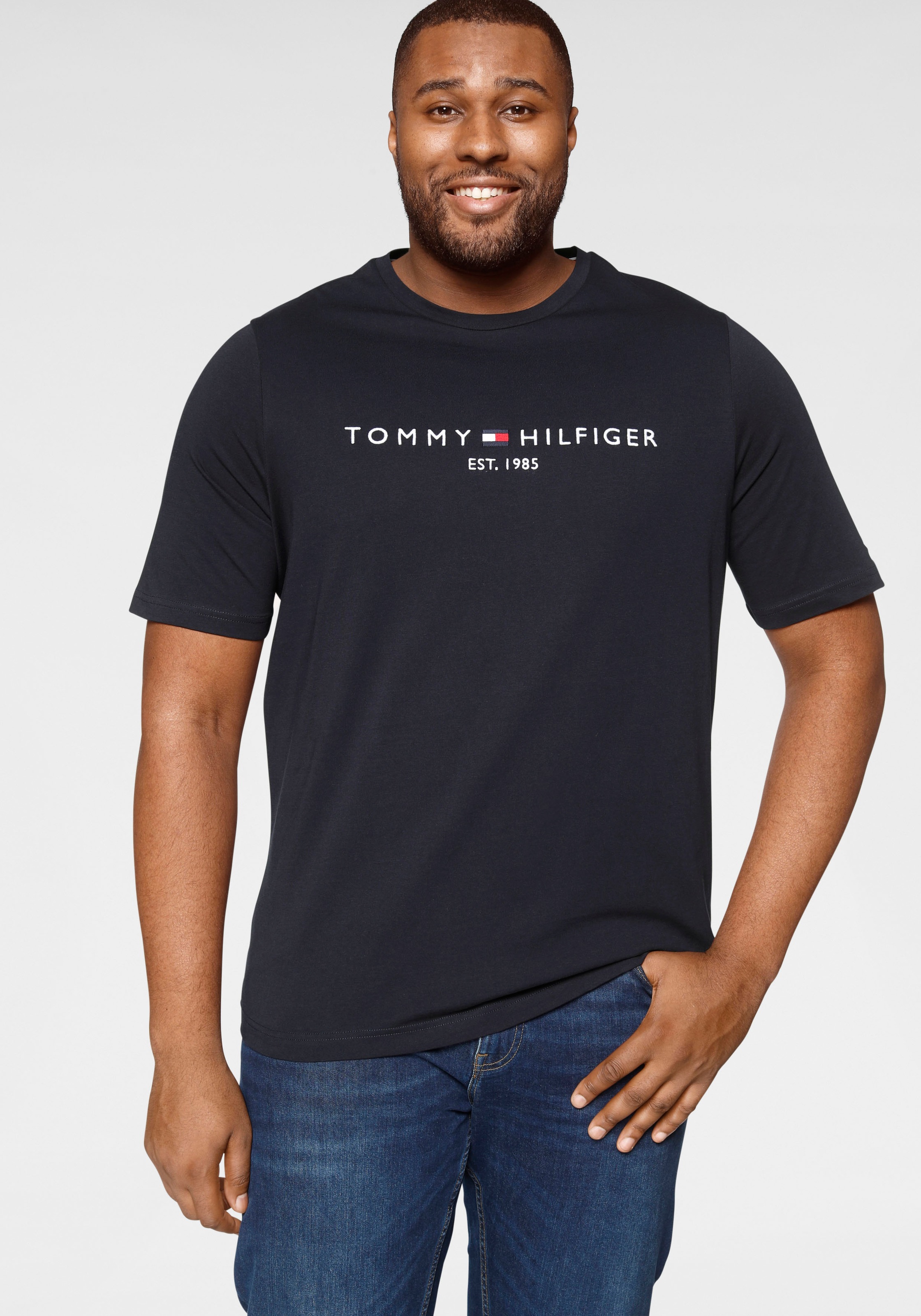 Image of Tommy Hilfiger Big & Tall T-Shirt »BT- TOMMY LOGO TEE« bei Ackermann Versand Schweiz