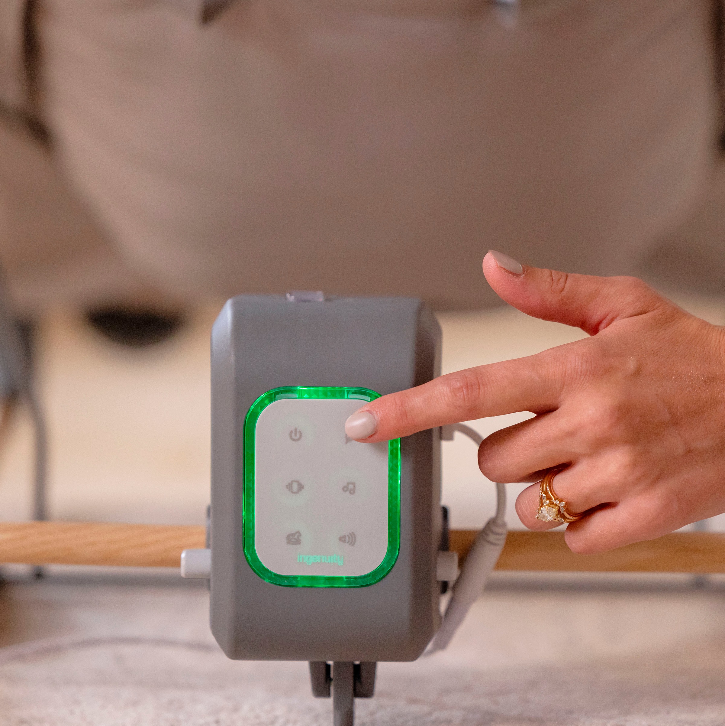 ingenuity Babywippe »Keep InMotion Automatic Rocking Seat - Soulful Skies« mit Sound-Effekt