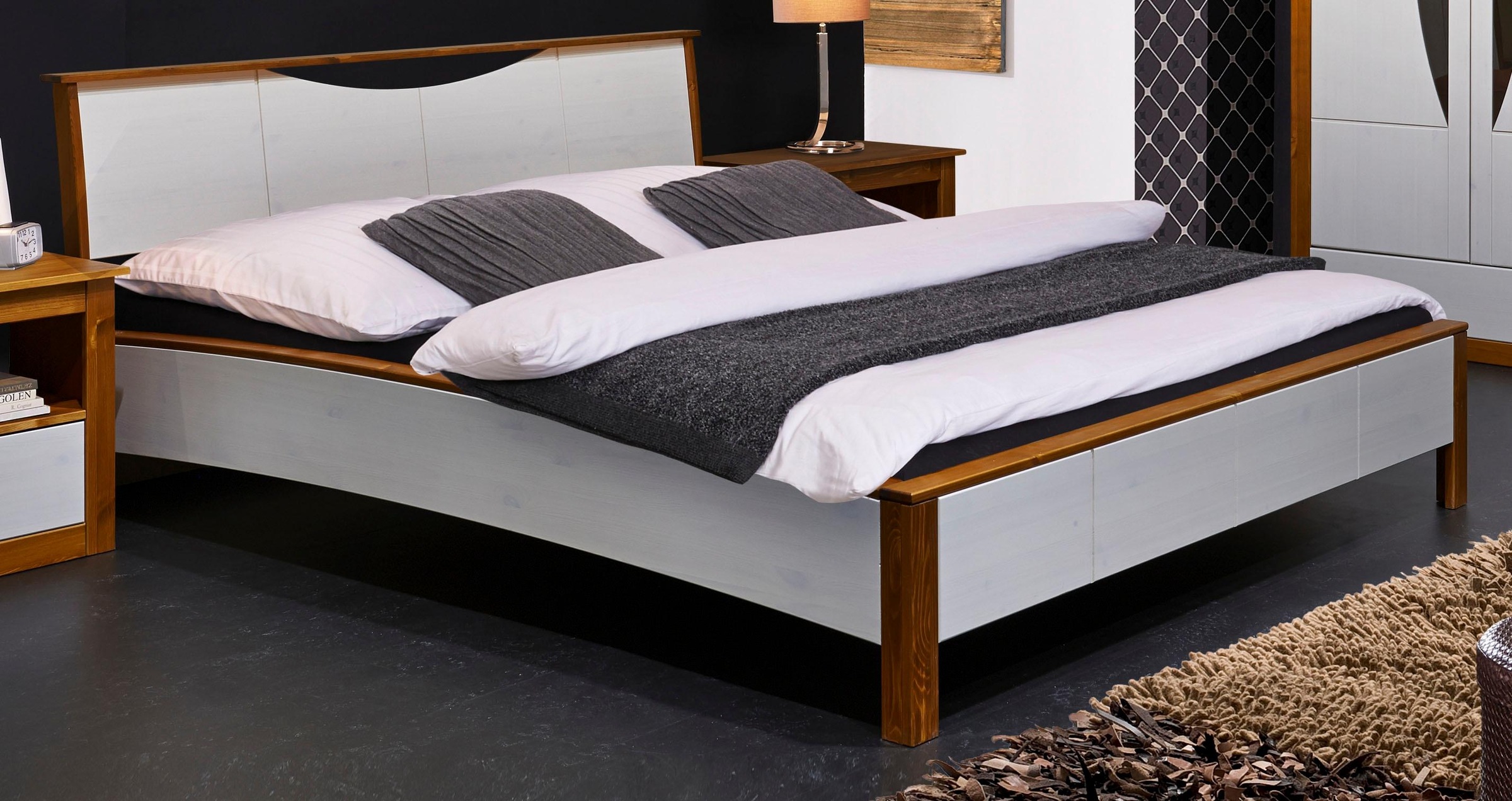 Image of Home affaire Massivholzbett »Arosa«, mit 140er oder 180er- Liegefläche bei Ackermann Versand Schweiz