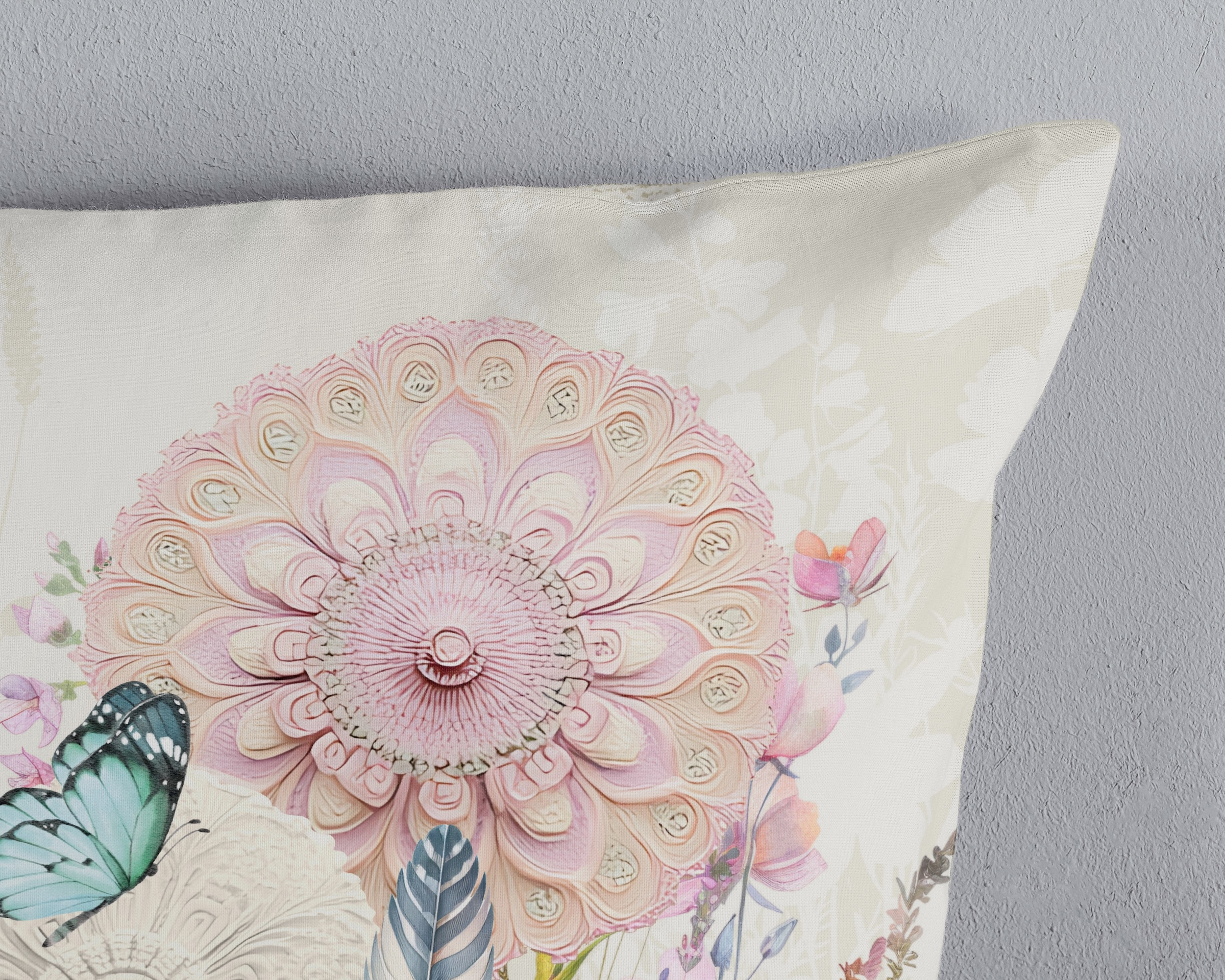 hip Wendebettwäsche »Maysa«, Satin, Reissverschluss, Wendeoptik, Mandala, Blume, Boho, Cremeweiss