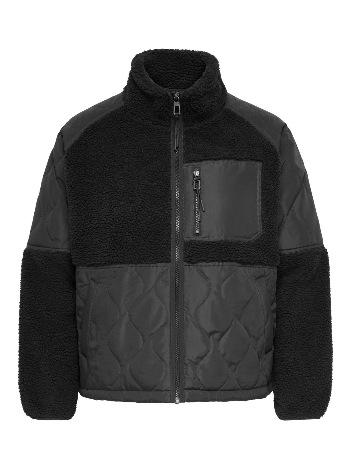 ONLY CARMAKOMA Veste matelassée »CAROHIO QUILT MIX FLEECE SHORT OTW« mélange de matériaux : matelassé et peluche teddy
