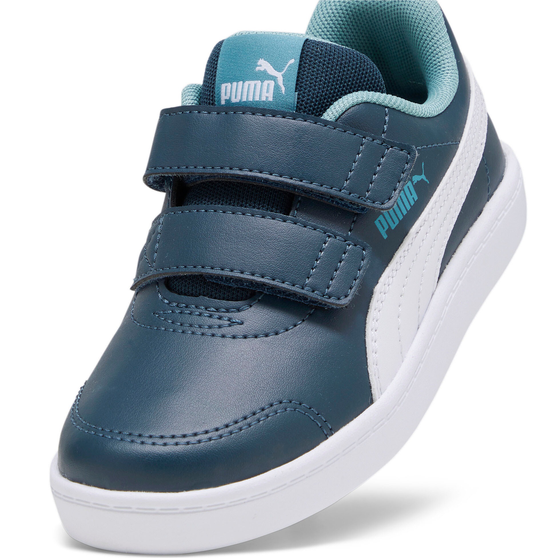 Trendige PUMA Sneaker »Courtflex v2 - versandkostenfrei Mindestbestellwert shoppen ohne V Klettverschluss PS«, mit