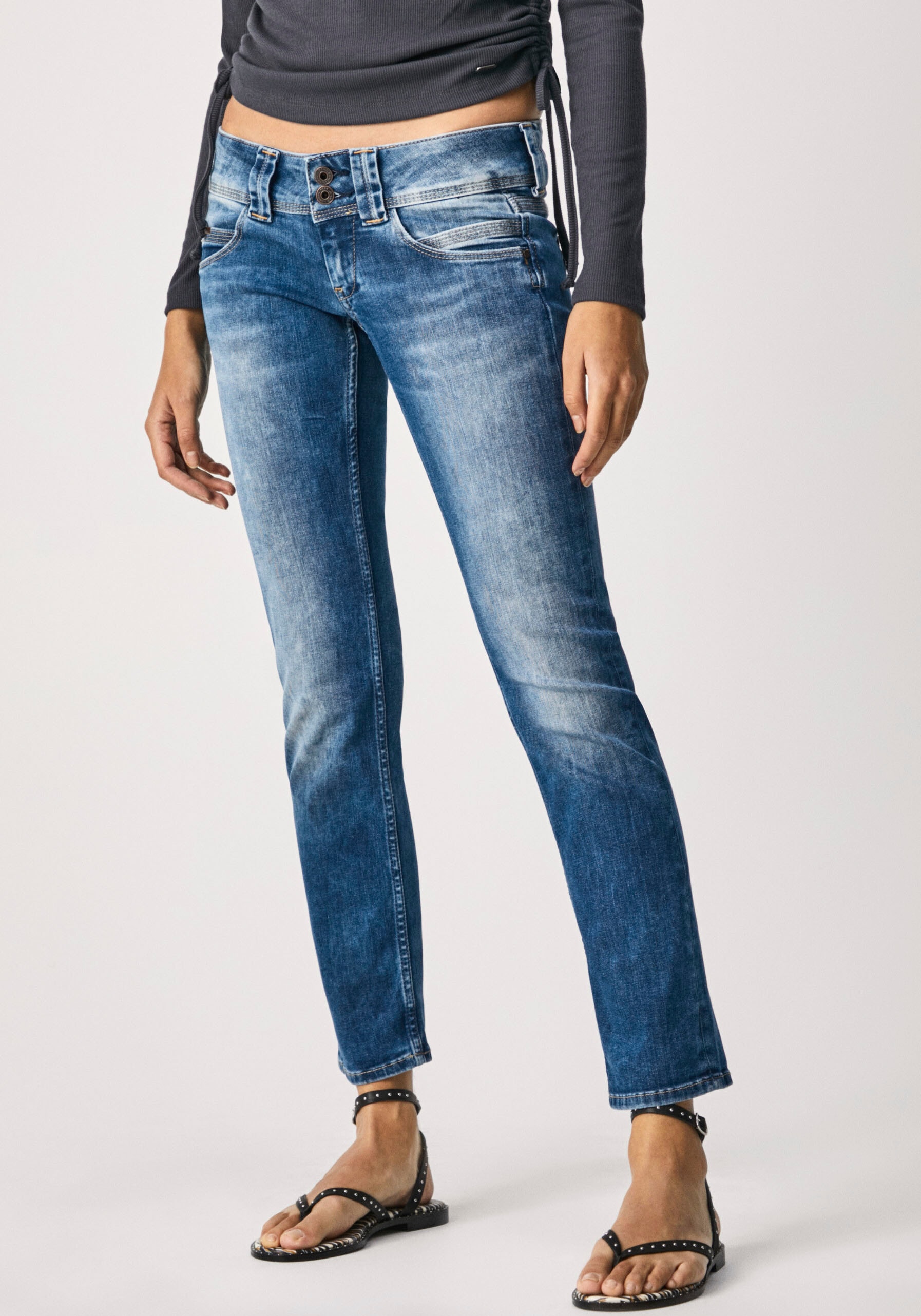 ♕ Pepe Jeans Regular-fit-Jeans »VENUS«, versandkostenfrei auf mit Badge