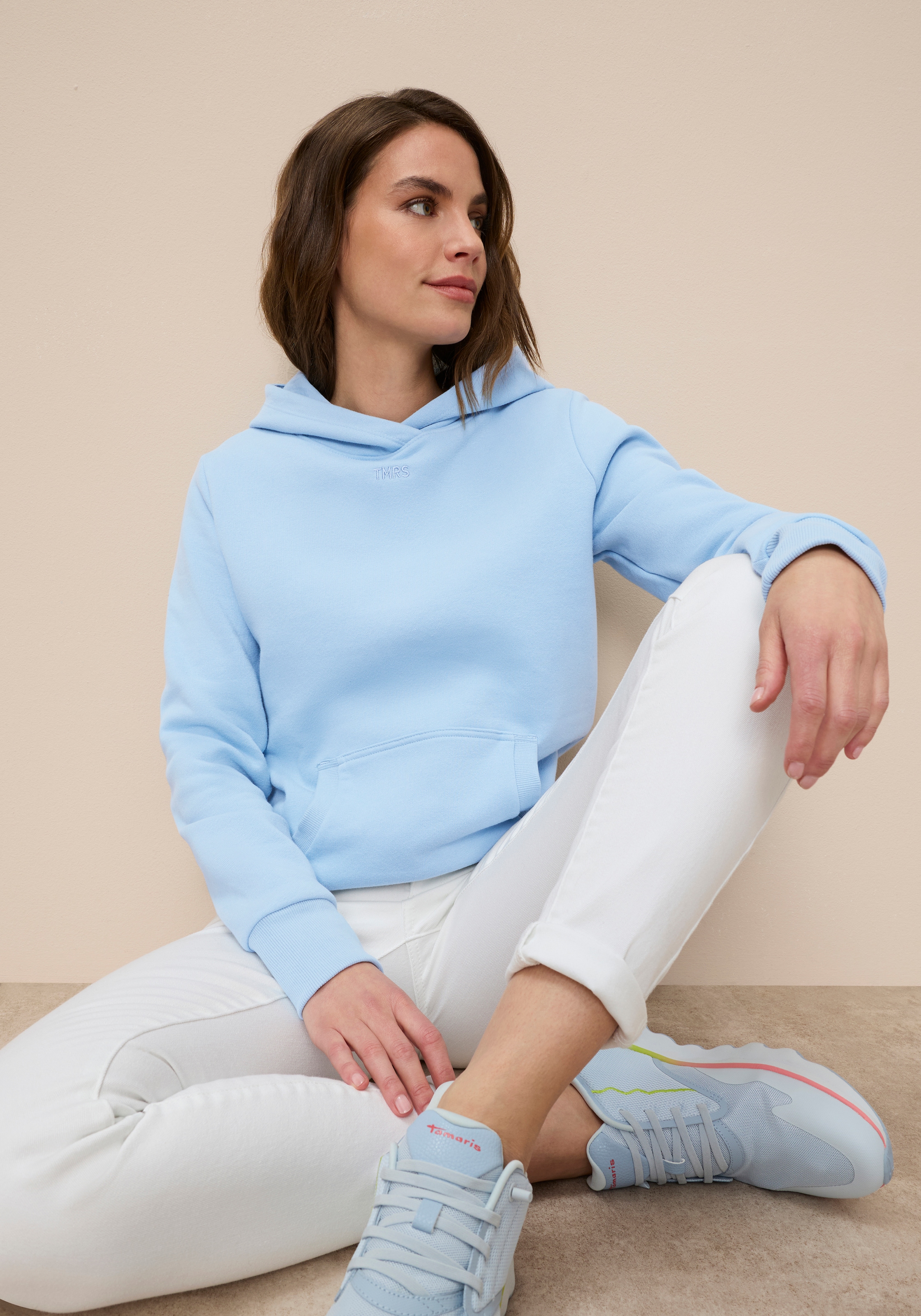 Image of Tamaris Kapuzensweatshirt "aus weicher Baumwollmischung", figurumspielender Schnitt mit Tasche