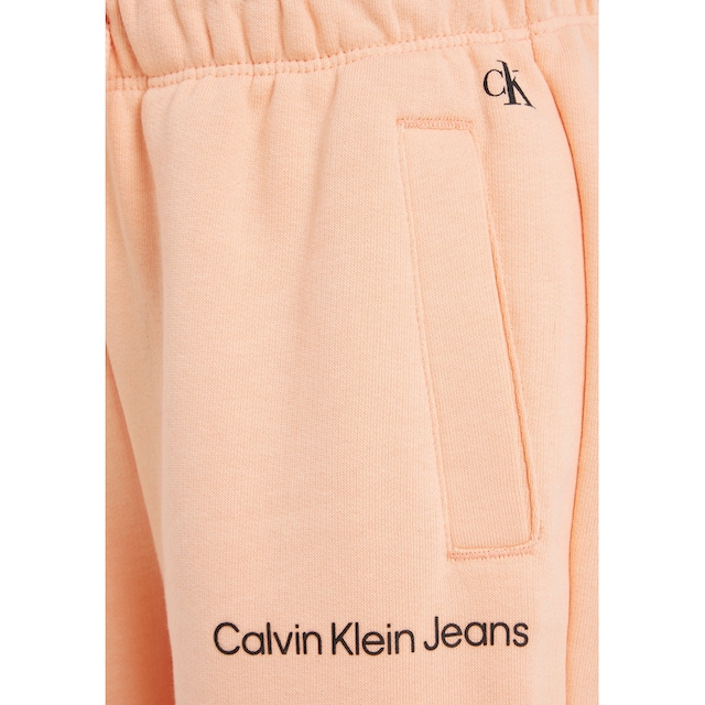 ✌ Calvin Klein Jeans Sweathose, Kinder Kids Junior MiniMe,mit Calvin Klein  Logoschriftzug auf dem Bein Acheter en ligne