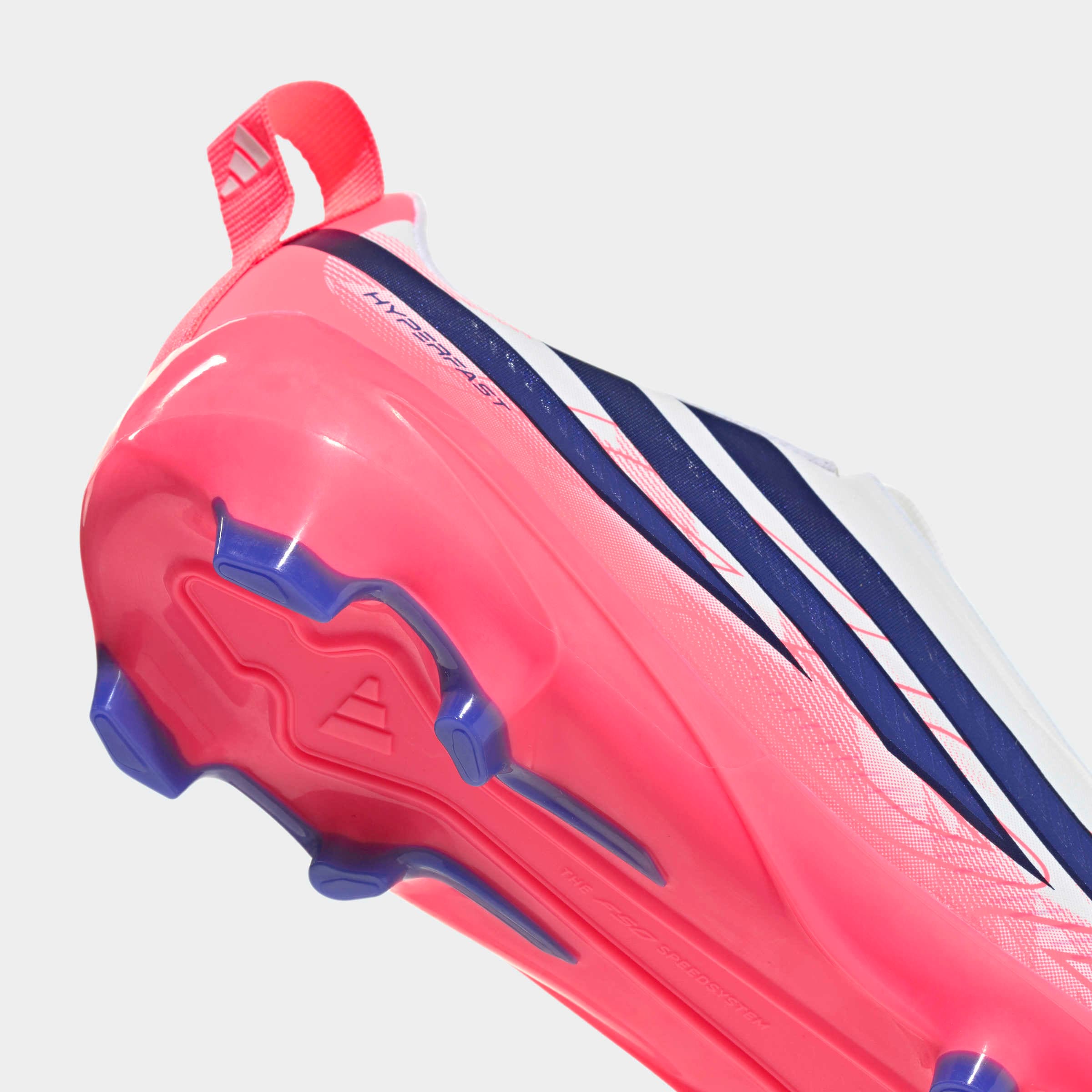 adidas Performance Chaussure de football »F50 HYPERFAST LEAGUE KIDS , FESTE BÖDEN, OHNE SCHNÜRSENKEL«  semelle extérieure pour gazon et sols durs, pour adolescents & enfants