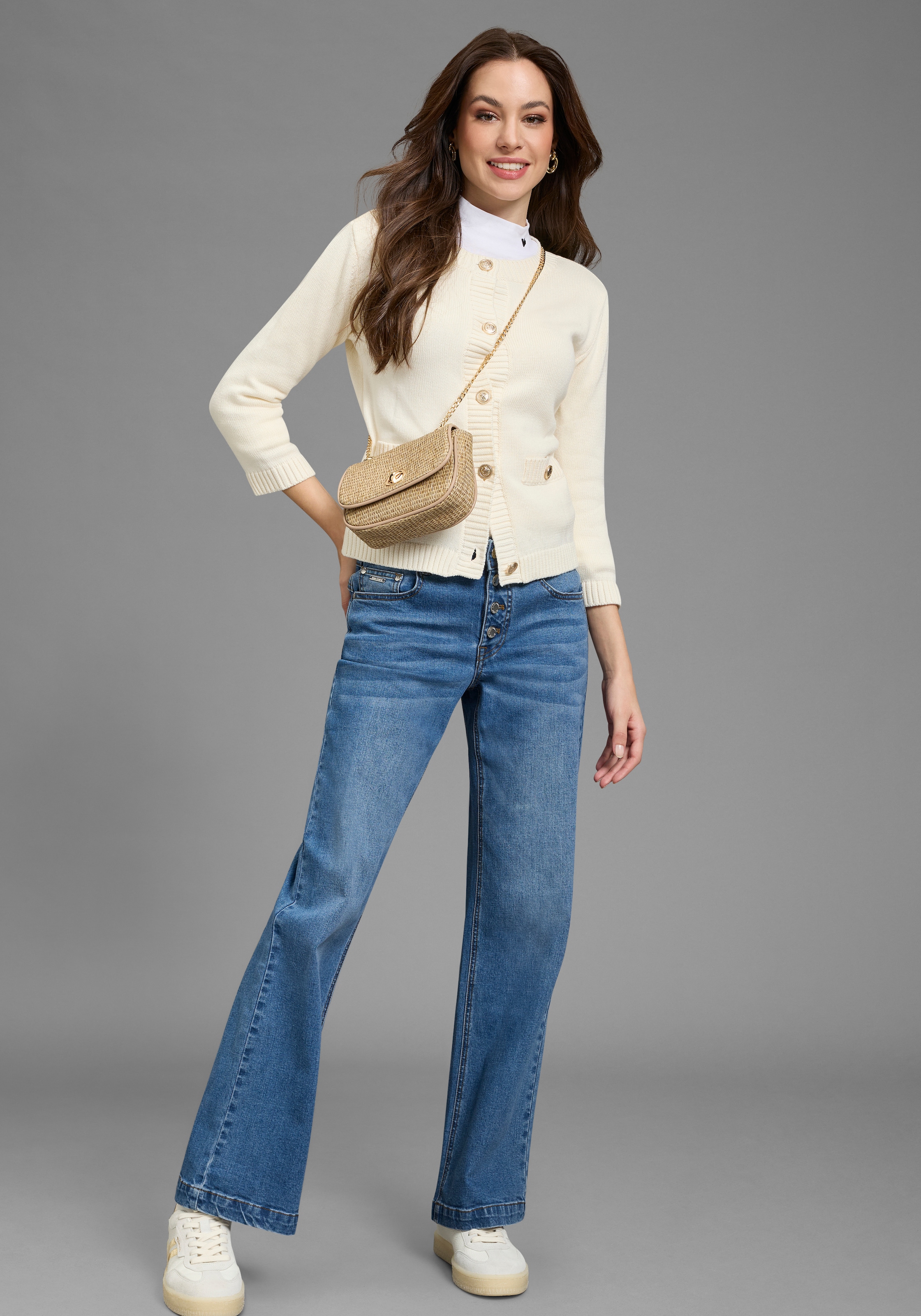 Bruno Banani Cardigan mit modischen Knöpfen im klassischen Look