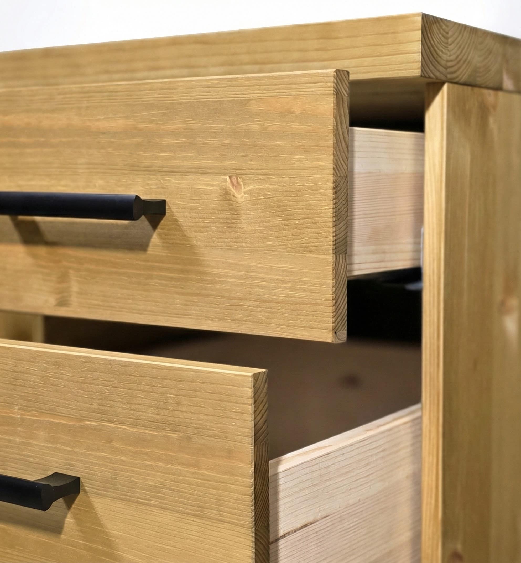 Home affaire Unterschrank »Meliss« aus massiver Kiefer, Breite 80 cm, Soft-Close-Funktion