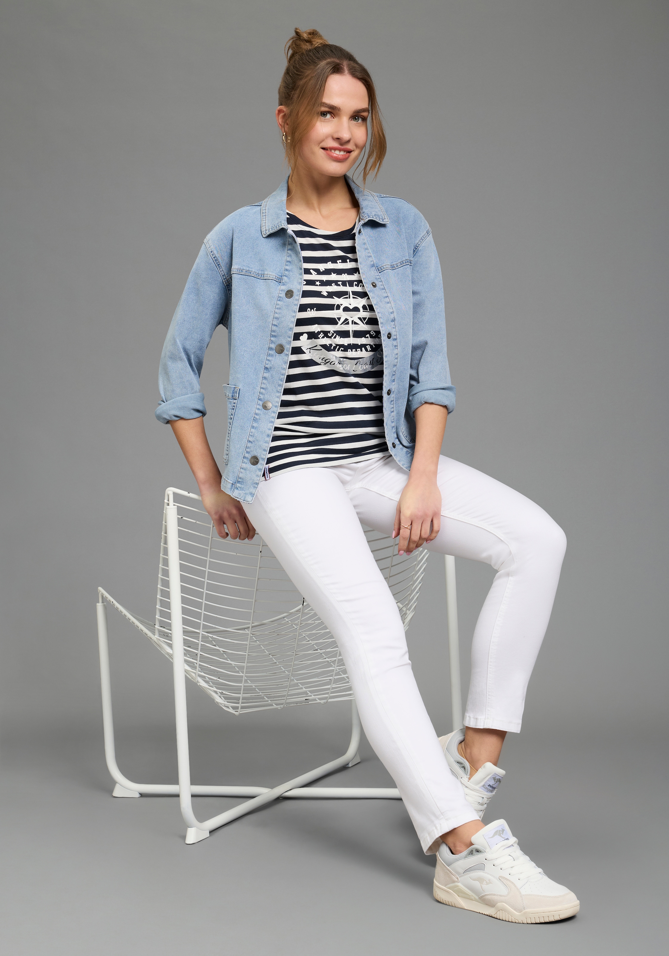 KangaROOS T-shirt imprimé Kurzarm,  figurbetonter Schnitt,  mit Metallic-Print