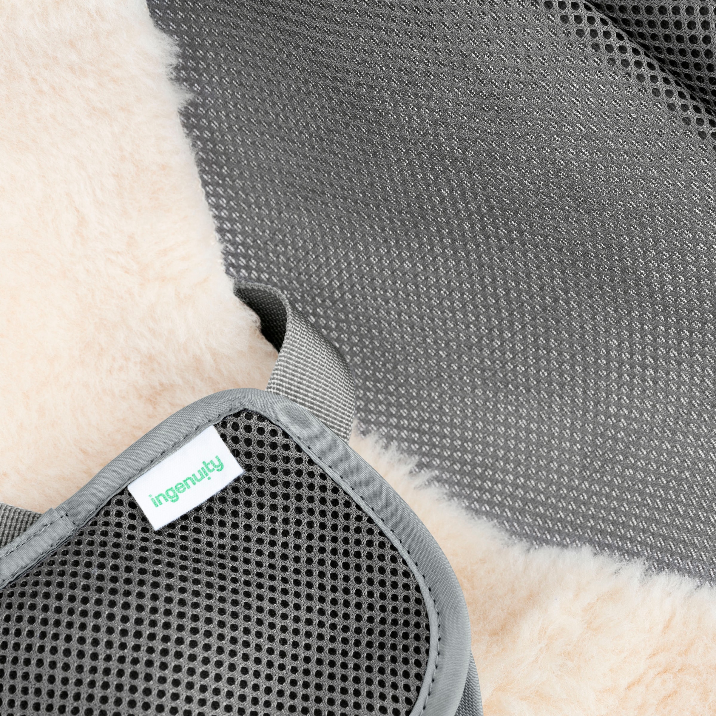 ingenuity Babywippe »Every Season™ Rocking Seat - Wesley™« bis 18,14 kg mit Melodien und Geräuschen