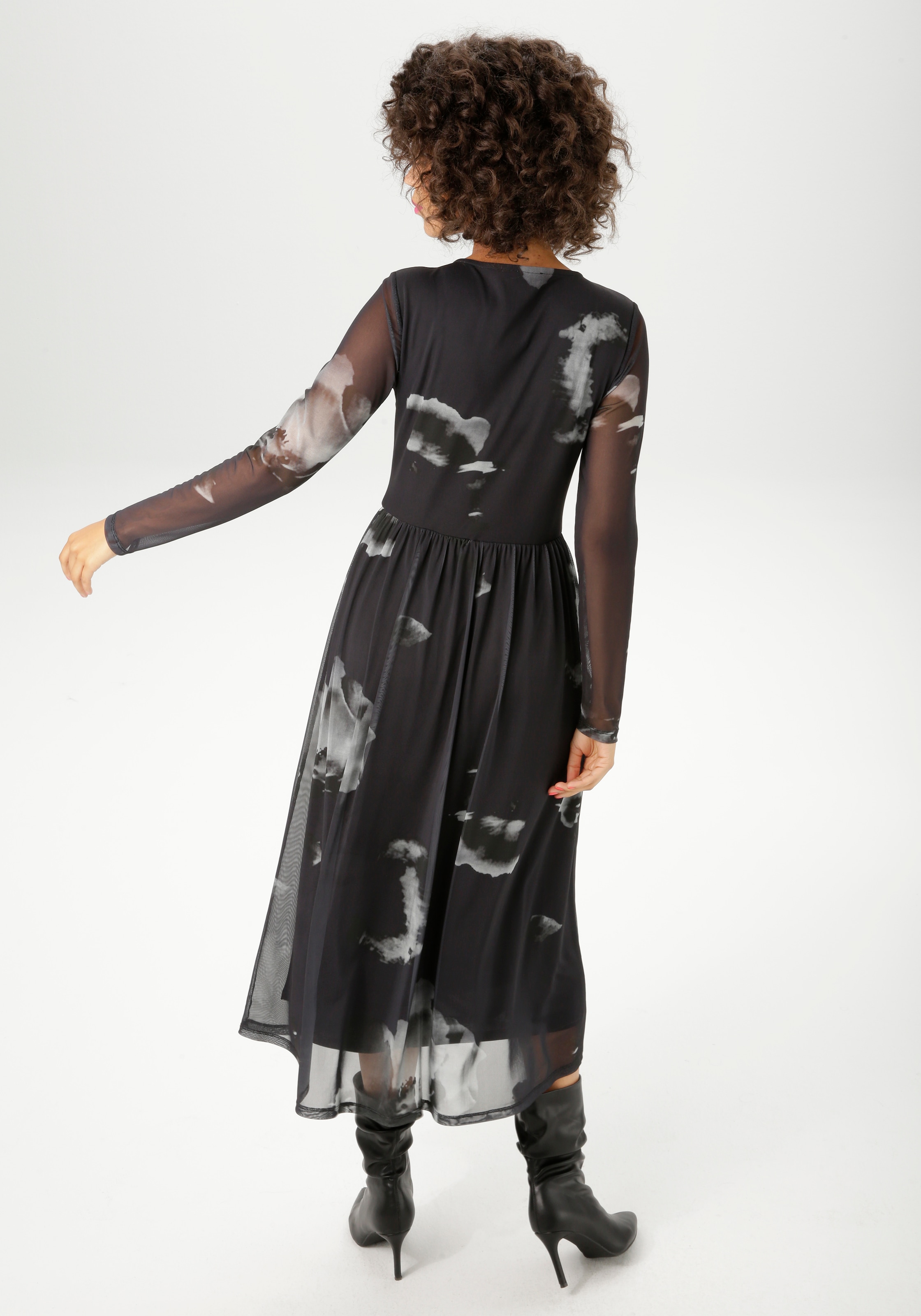 Aniston CASUAL Midikleid, mit grossflächigen Batik-Blüten bedruckt - NEUE KOLLEKTION
