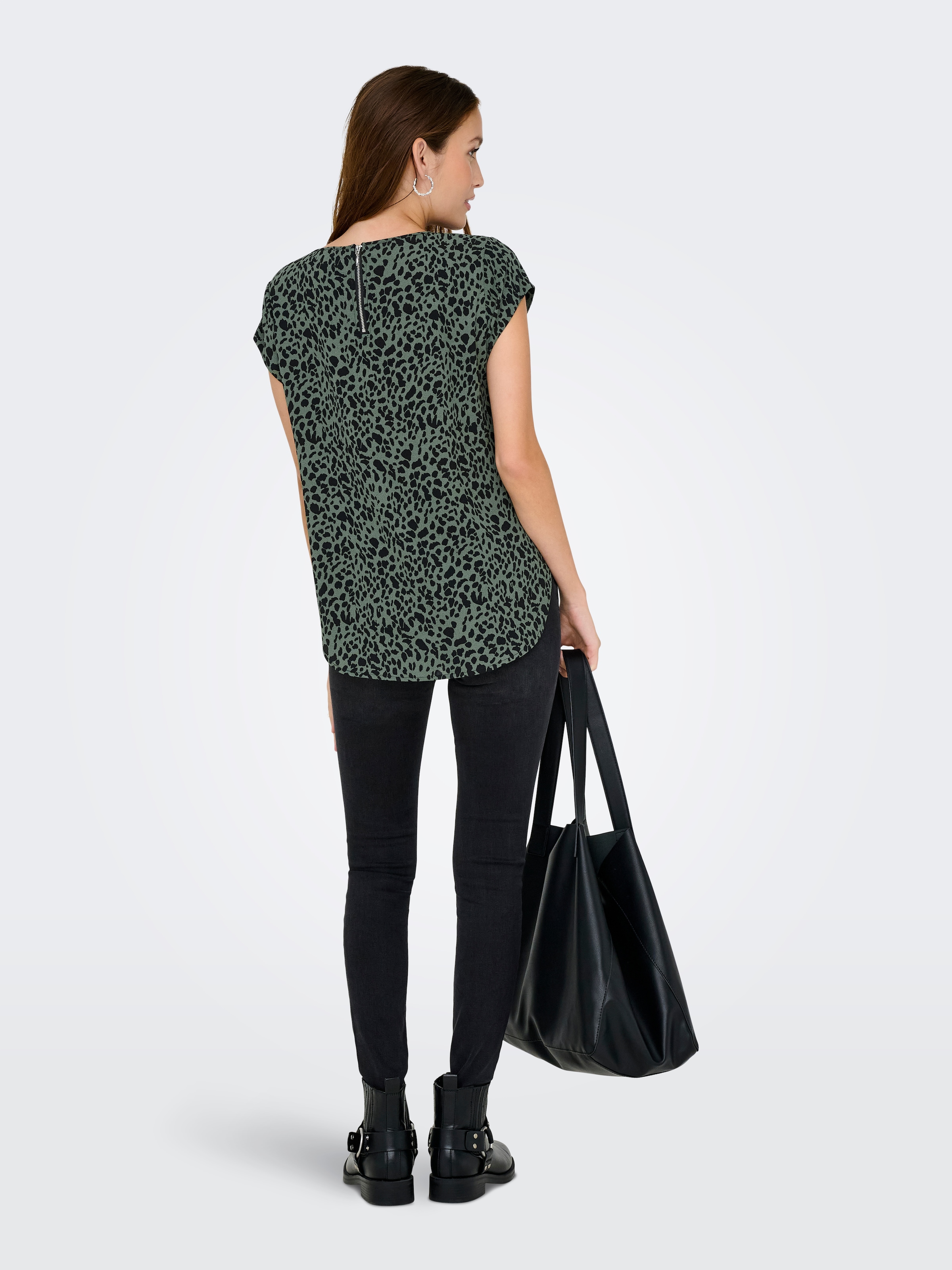 ONLY Shirtbluse »ONLVIC S/S AOP TOP NOOS PTM«, mit Allover Druck