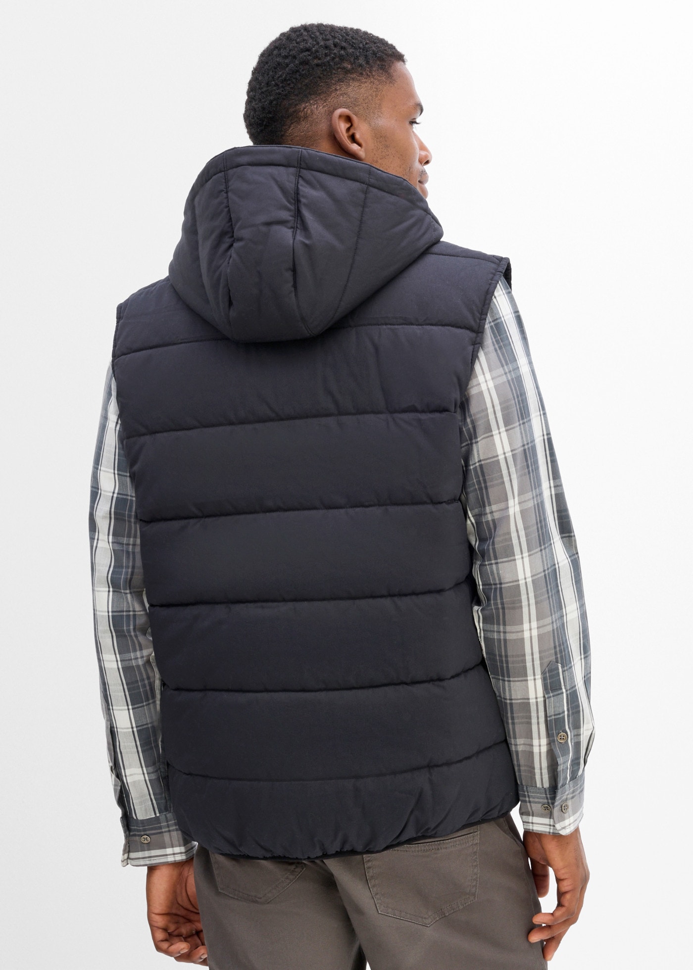 bonprix Gilet matelassé style décontracté, en coton, coupe régulière, avec col montant