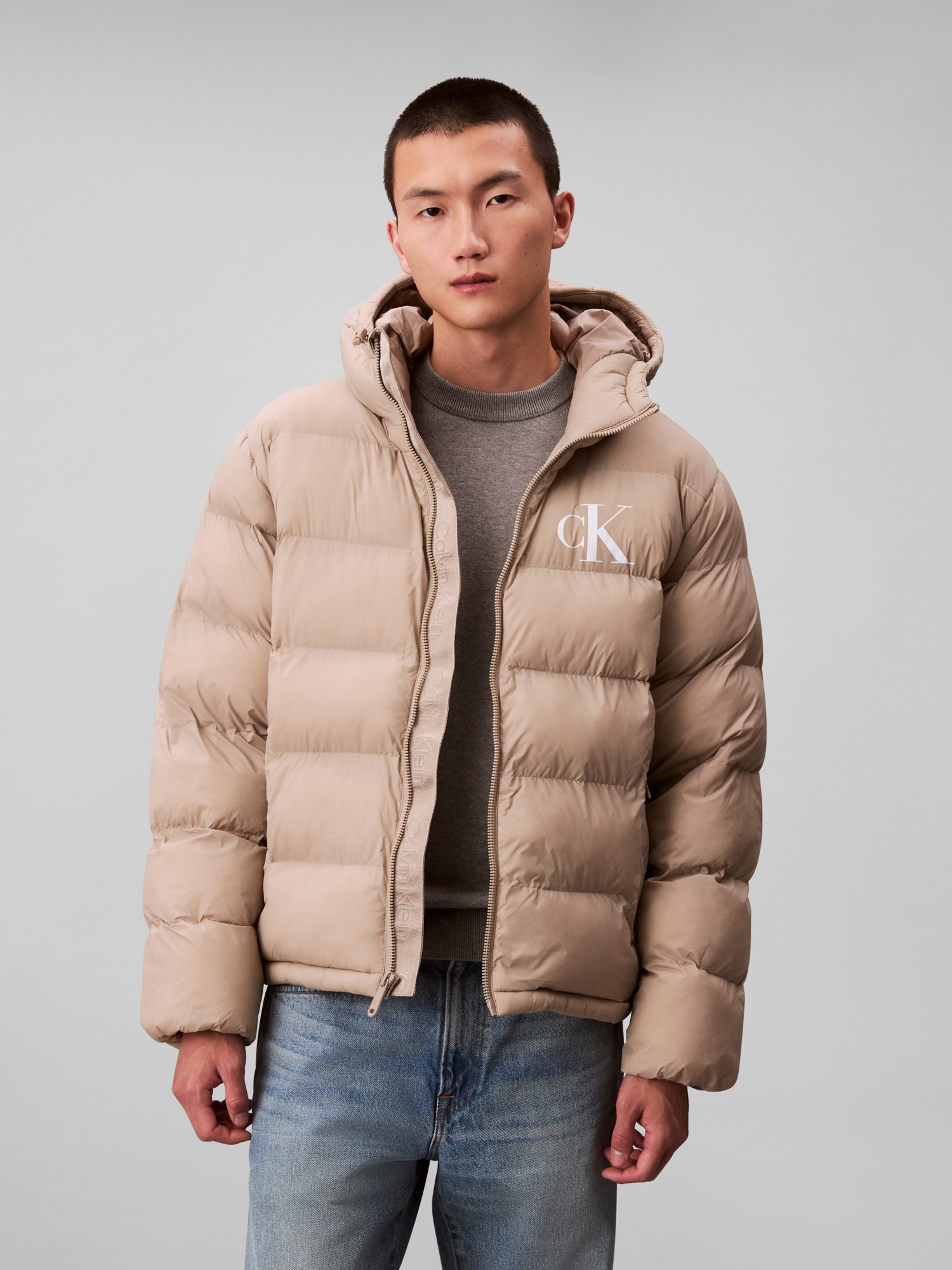 Image of Calvin Klein Steppjacke "LS NYLON MONOGRAM PUFFER JKT" ohne Kapuze Mit Rundhalsausschnitt, regular fit