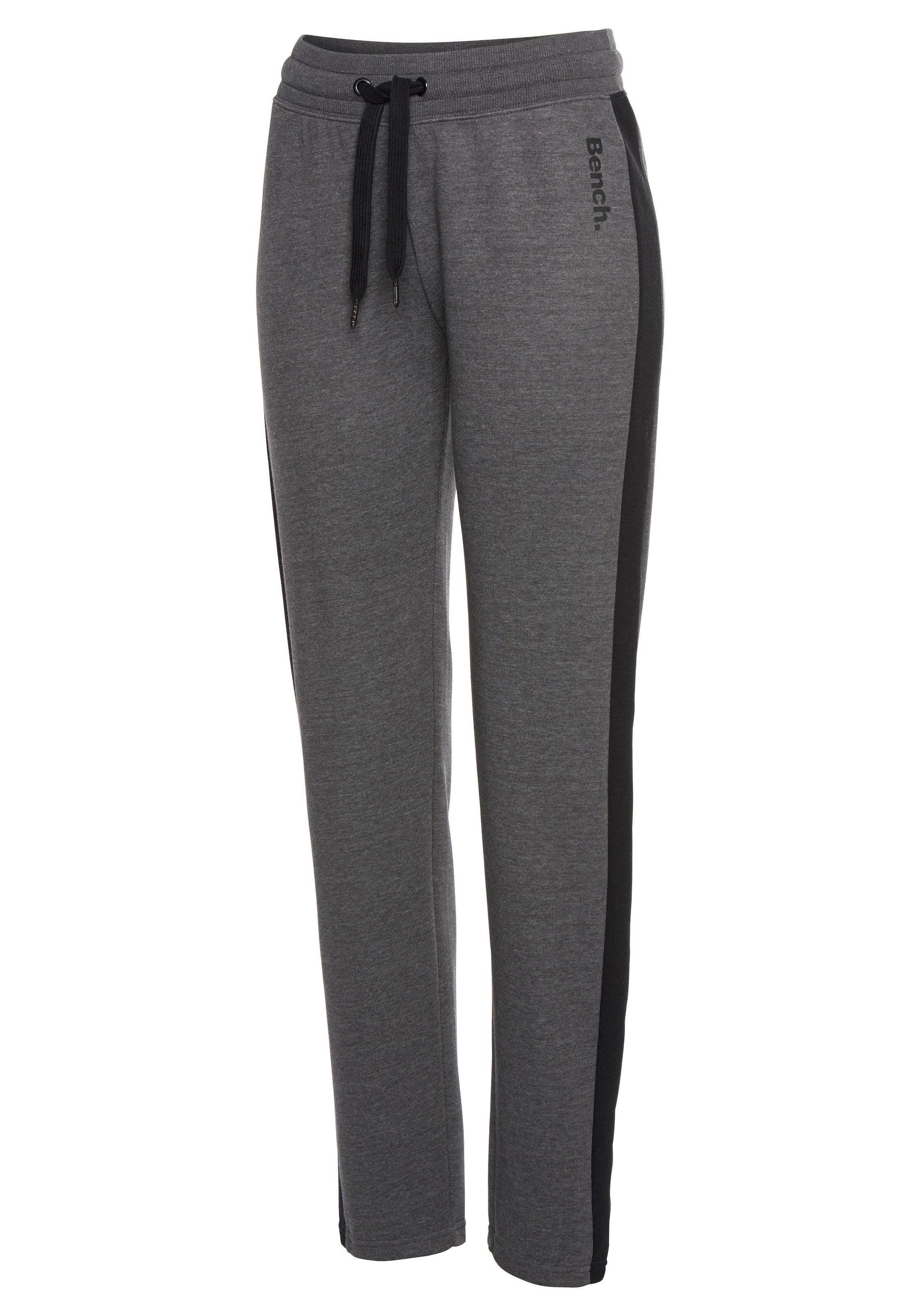 Bench. Loungewear Loungehose  mit Seitenstreifen und geradem Bein, Loungewear