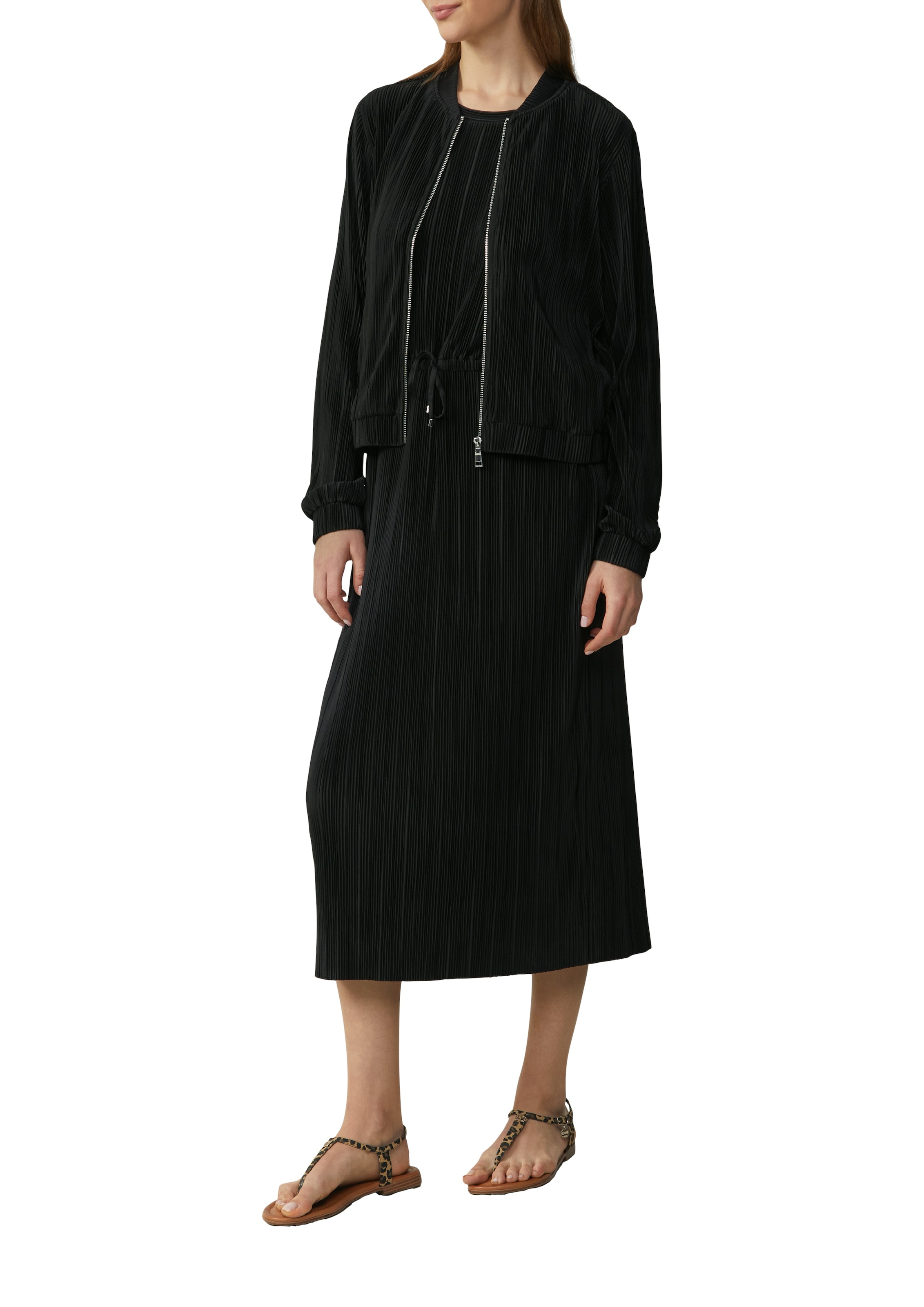 s.Oliver Abendkleid, mit Plisseefalten