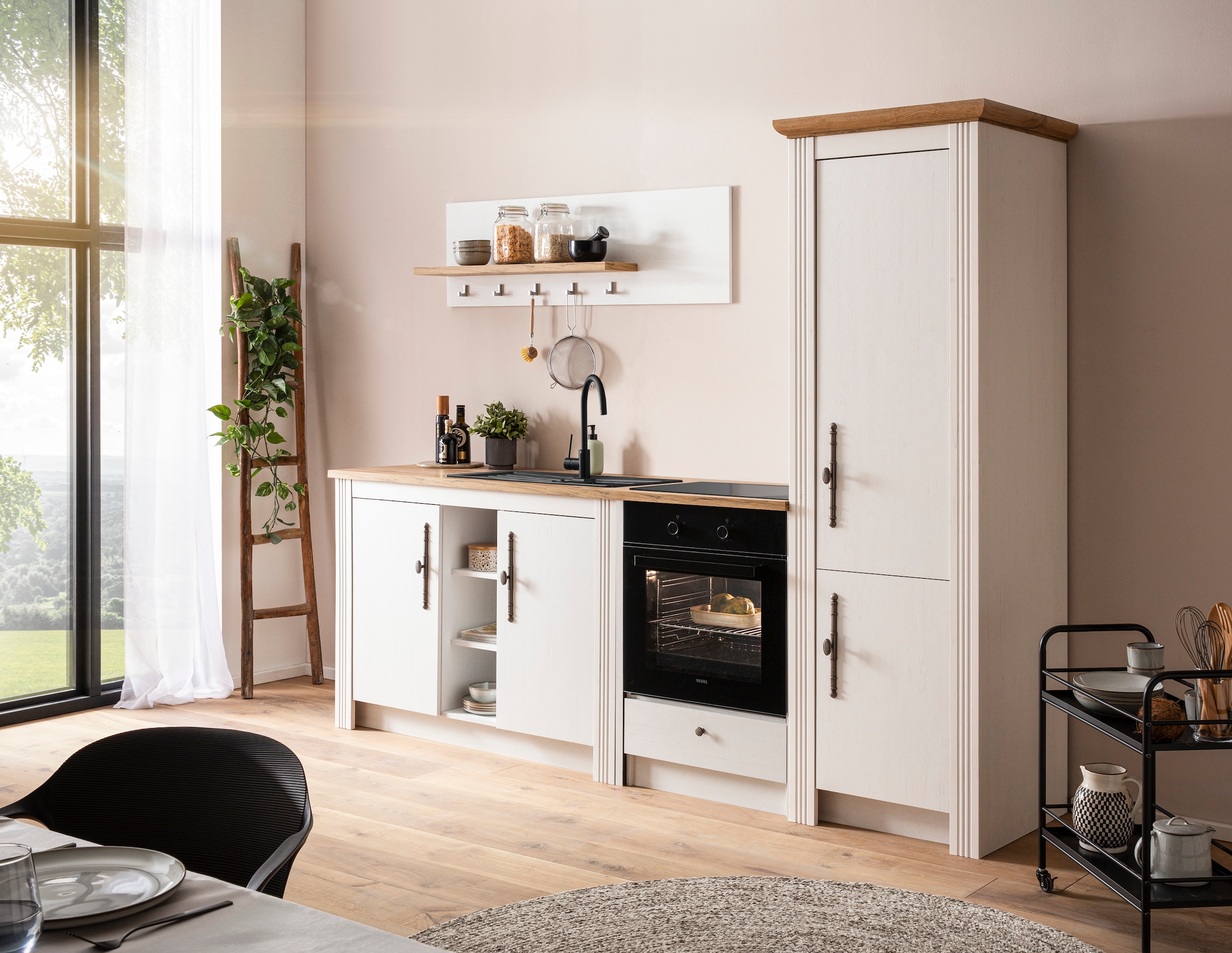 GOODproduct Küchenzeile »KS-Westminster, Pantryküche im Landhaus Stil, hochwertige Metallgriffe« Set,  Breite 257 cm, Kommode, Wandpaneel, Stauraumschrank, Herdumbau