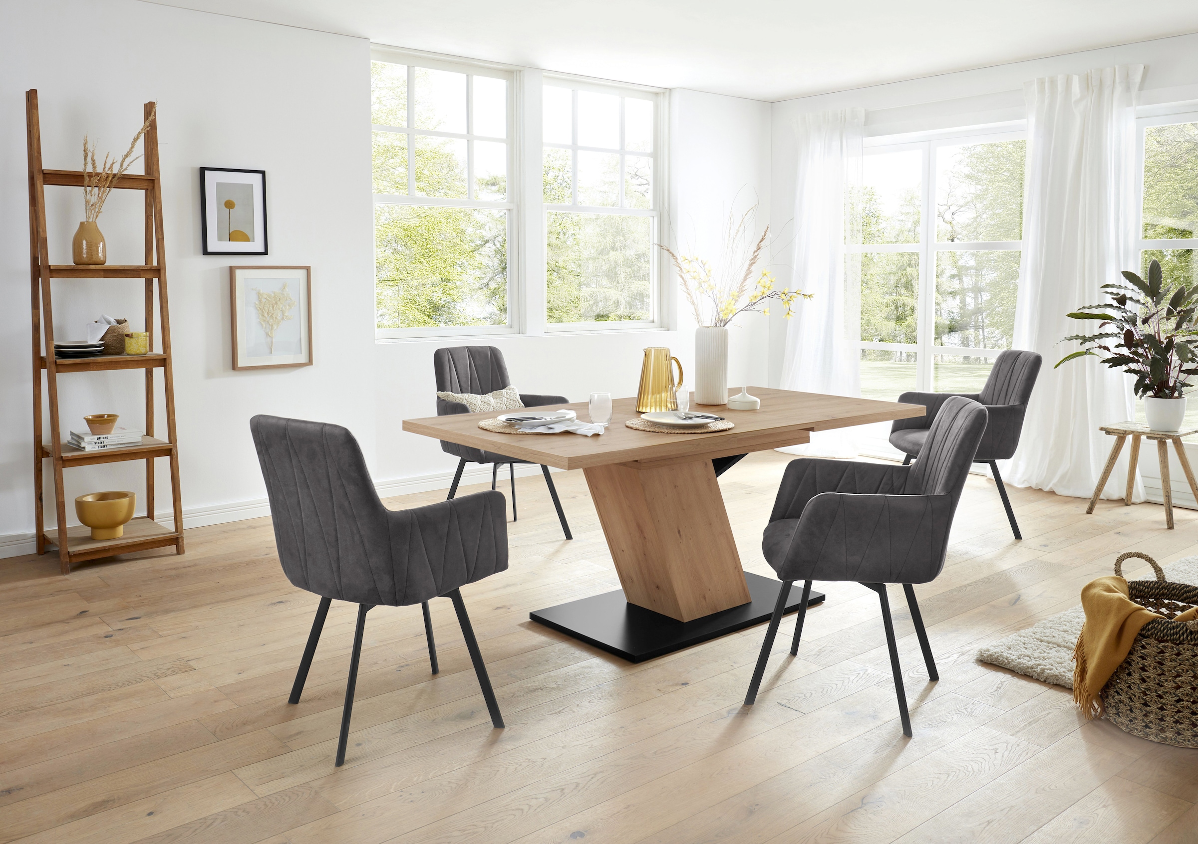 Image of HELA Essgruppe "GESA" 1 Tisch / 4 Stühle, 5 Stk. tlg. Tischplatte ausziehbar, Stuhl 360 Grad drehbar