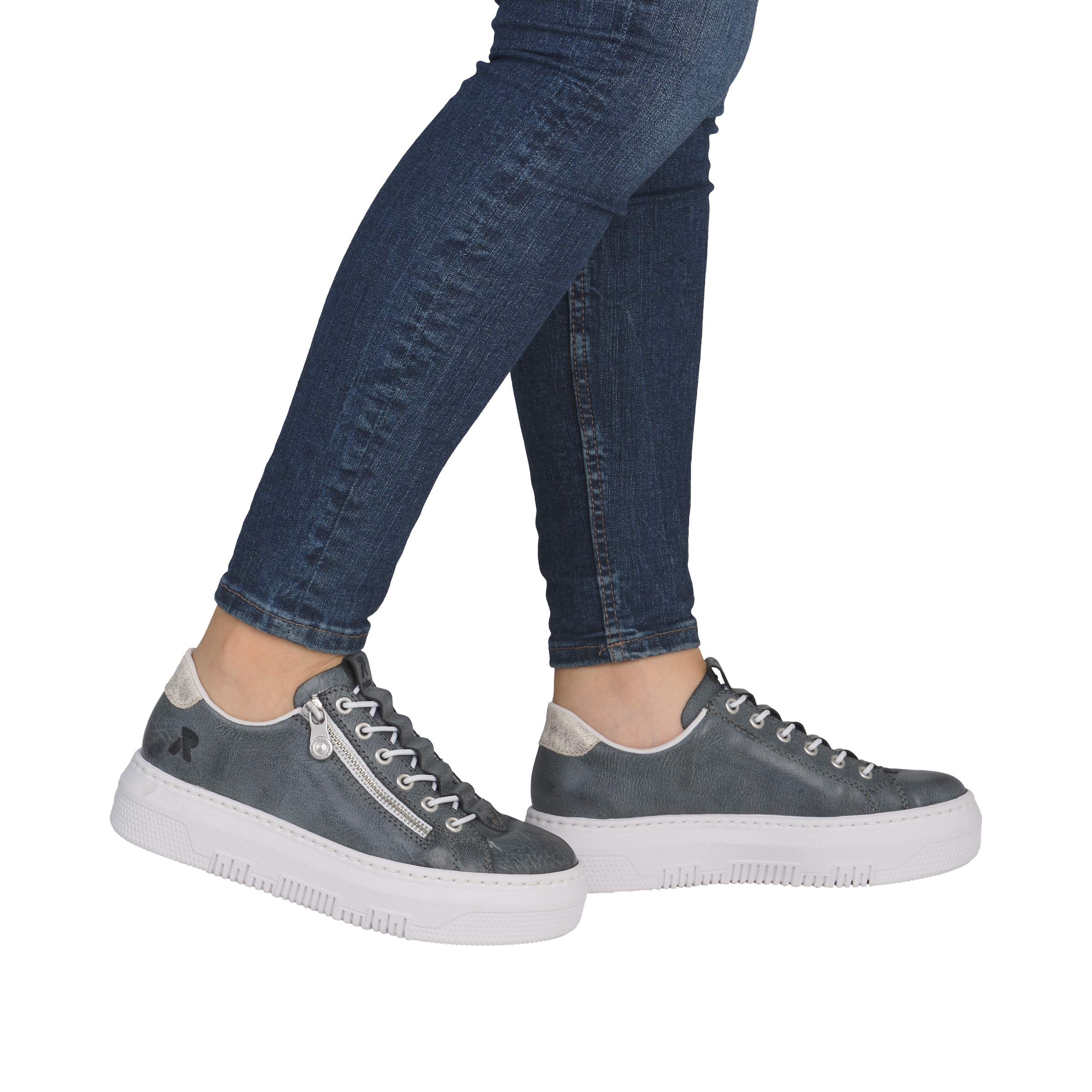 Rieker Plateausneaker  Sneaker, Slip-On Sneaker, Slipper mit Schaftrandpolster