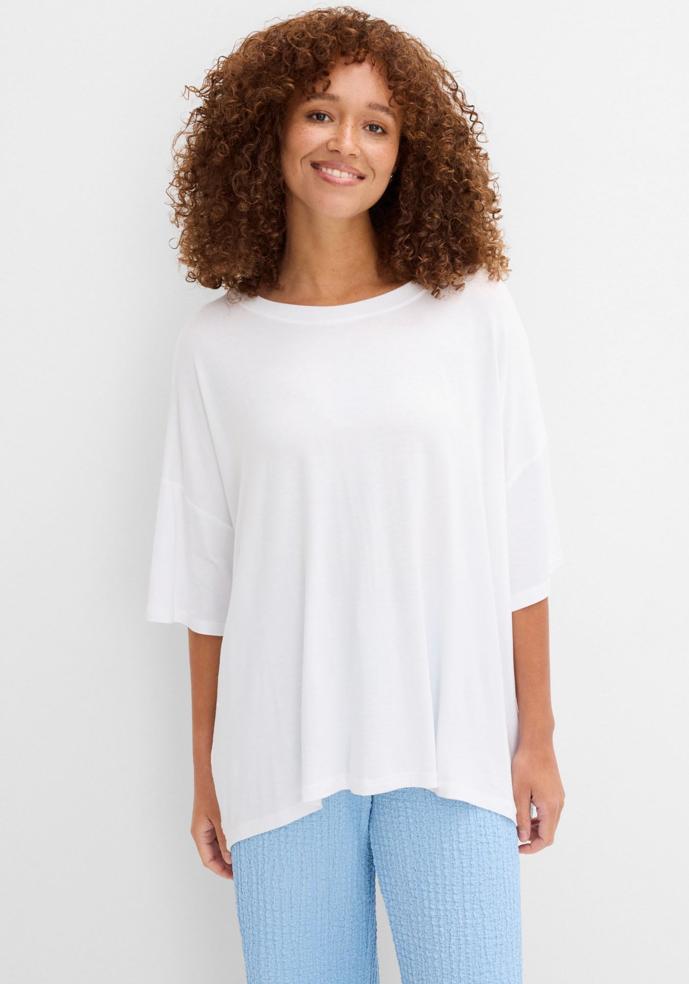 Image of bonprix Oversize-Shirt oversize Passform, Halbarm-Design, aus Viskose und Elasthan