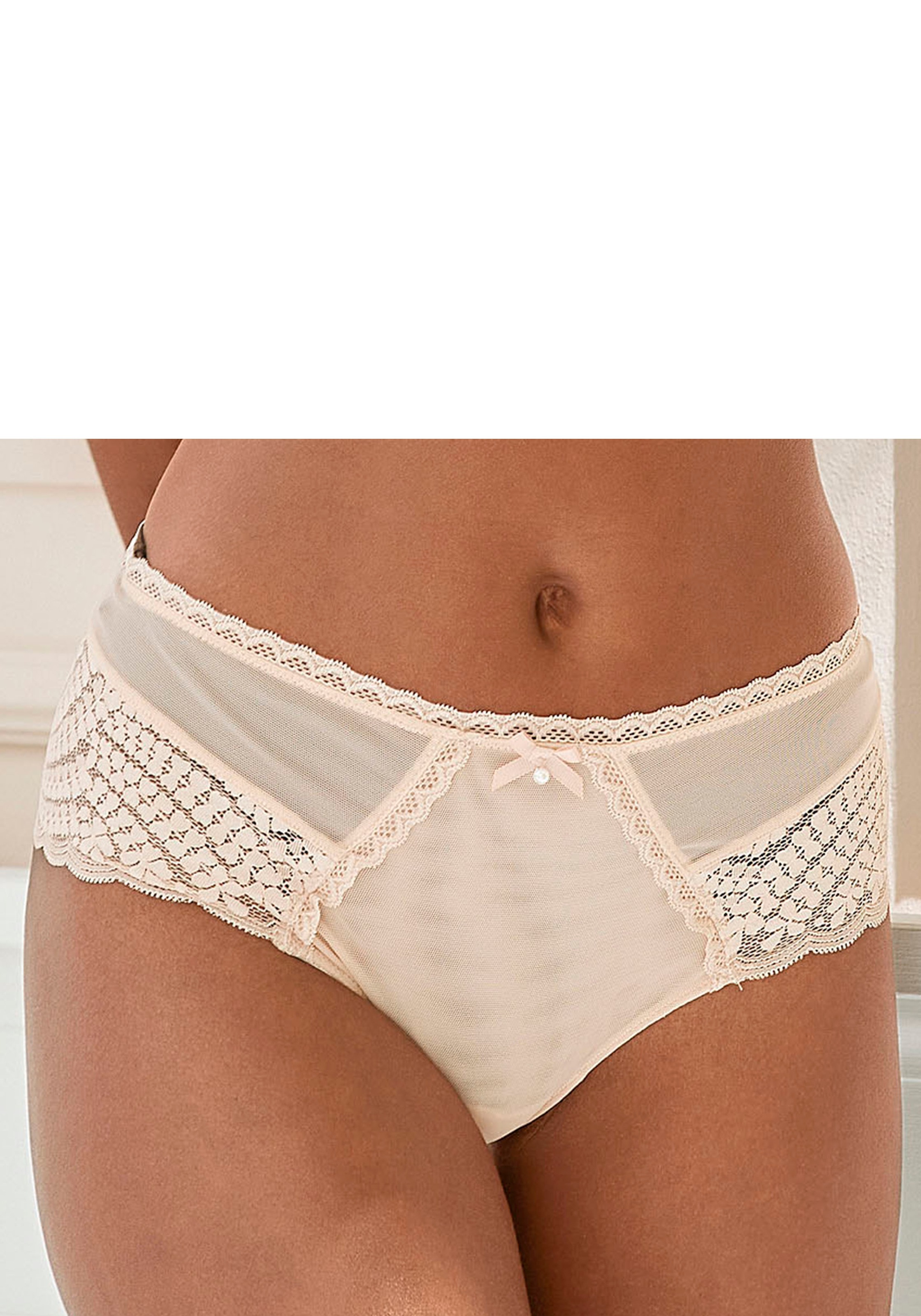 Image of LASCANA Panty »Letizia«, mit Spitzeneinsätzen bei Ackermann Versand Schweiz