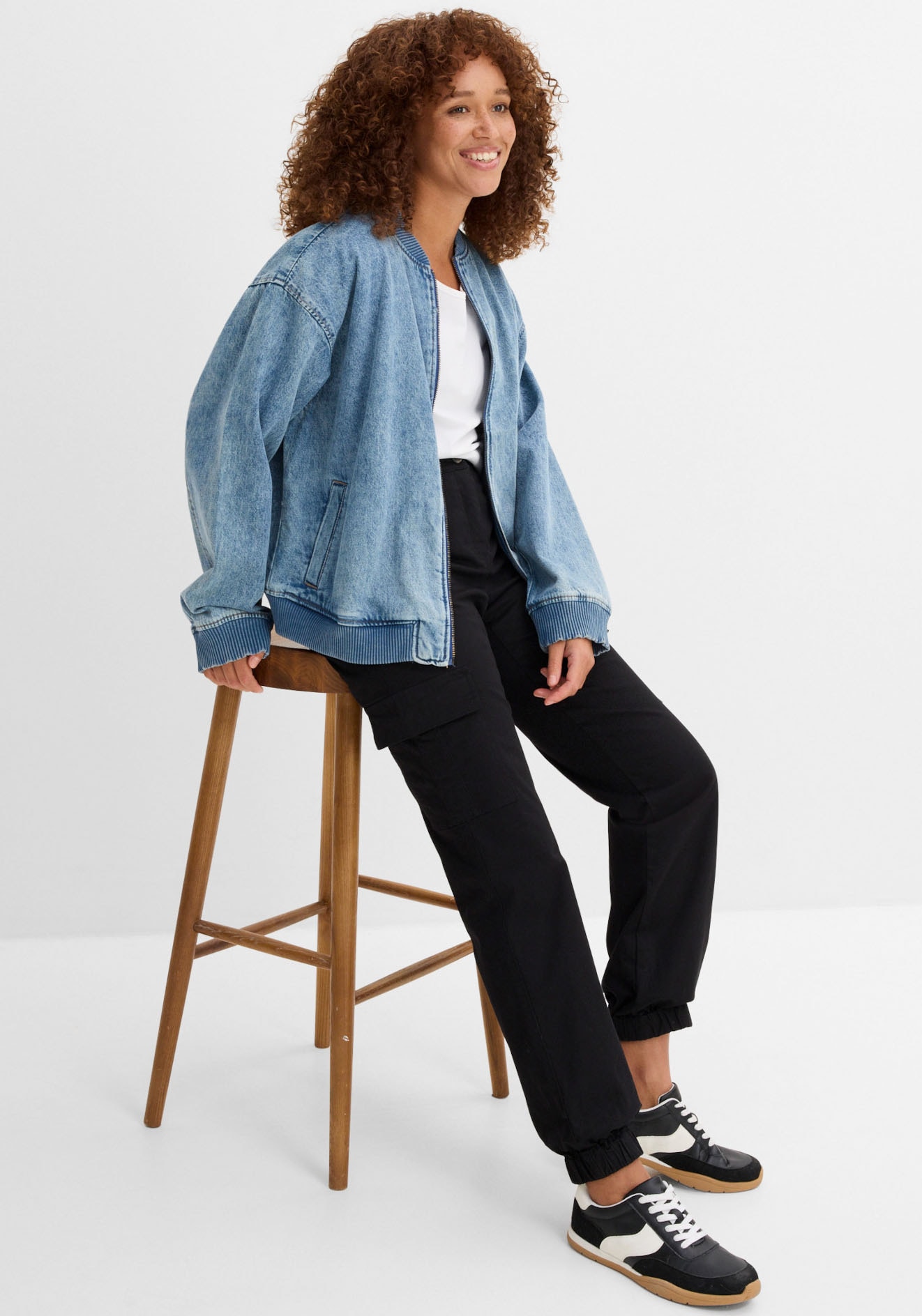 bonprix Cargohose  aus Baumwolle mit Elasthan, lockere Passform, mit Bequembund