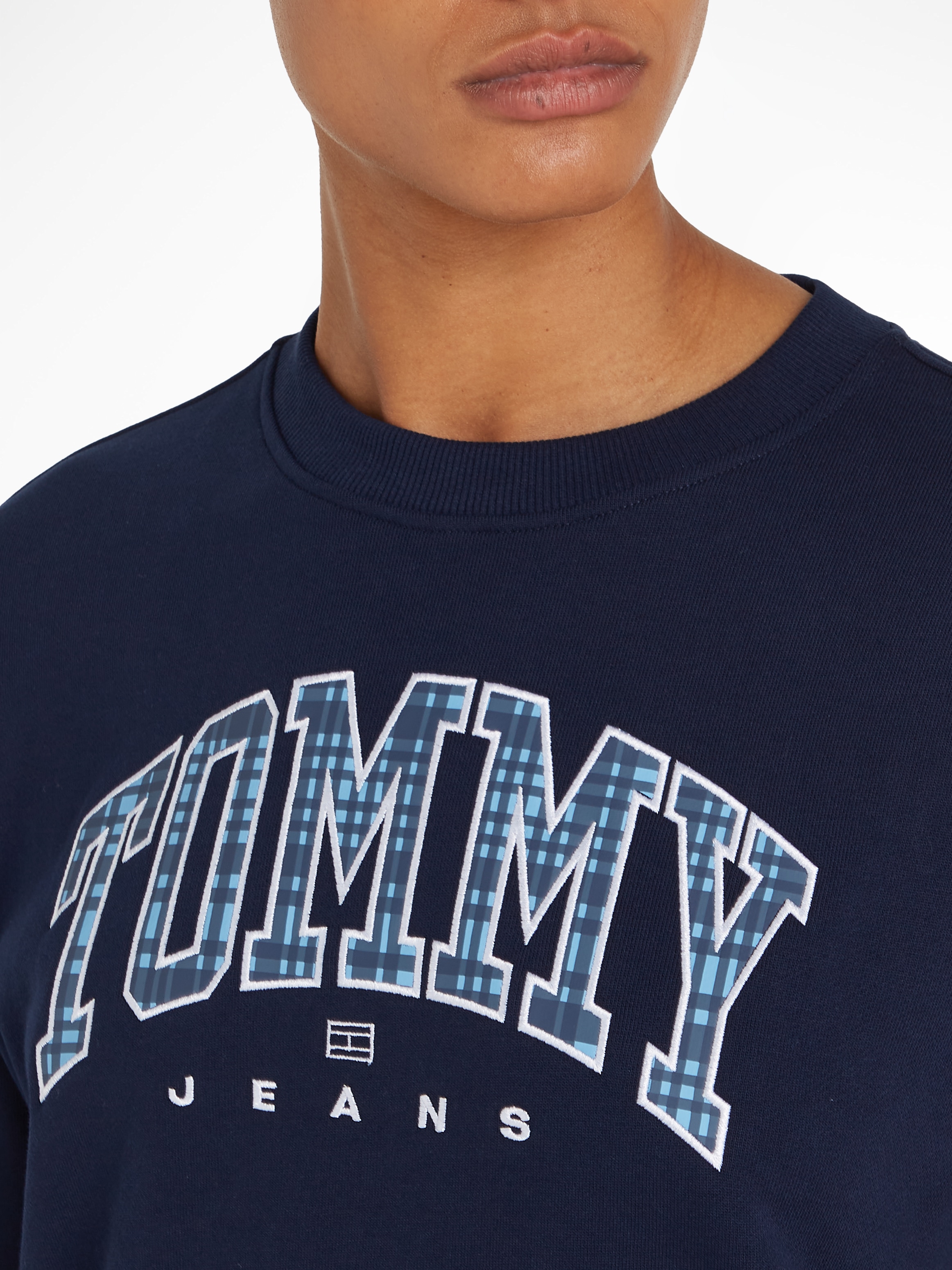Tommy Jeans Curve Sweatshirt »TJW RLX PREP EXPLORER 1 CREW EXT«, Grosse Grössen
